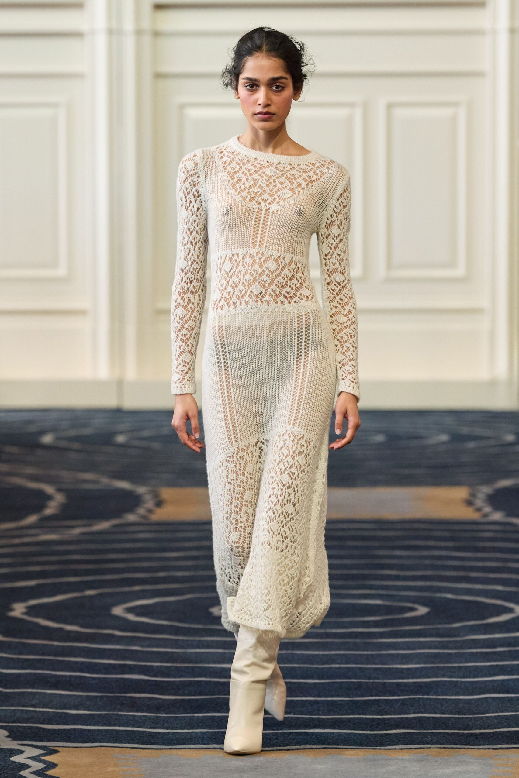 Alejandra Alonso Rojas F/W 24 Look 144