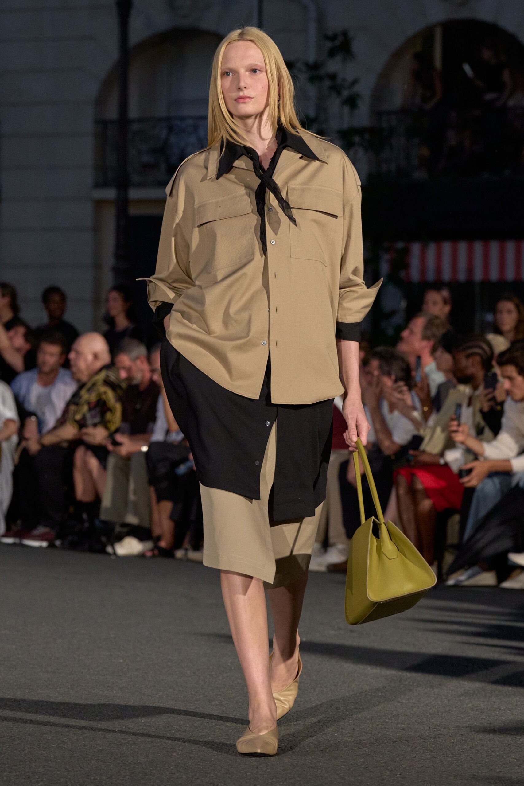 oversized beige and black shirt