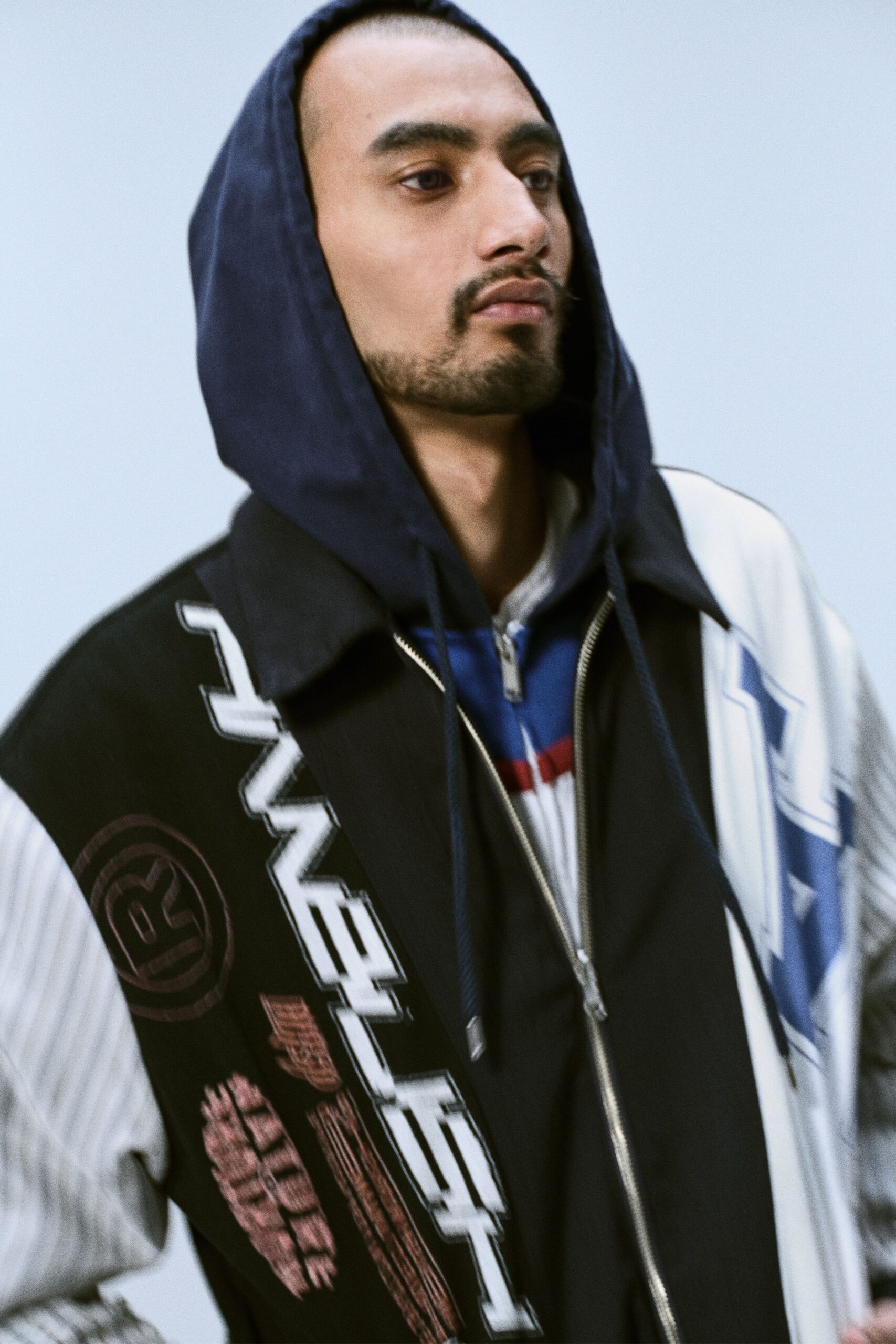 relaxed black and white hooded jacket