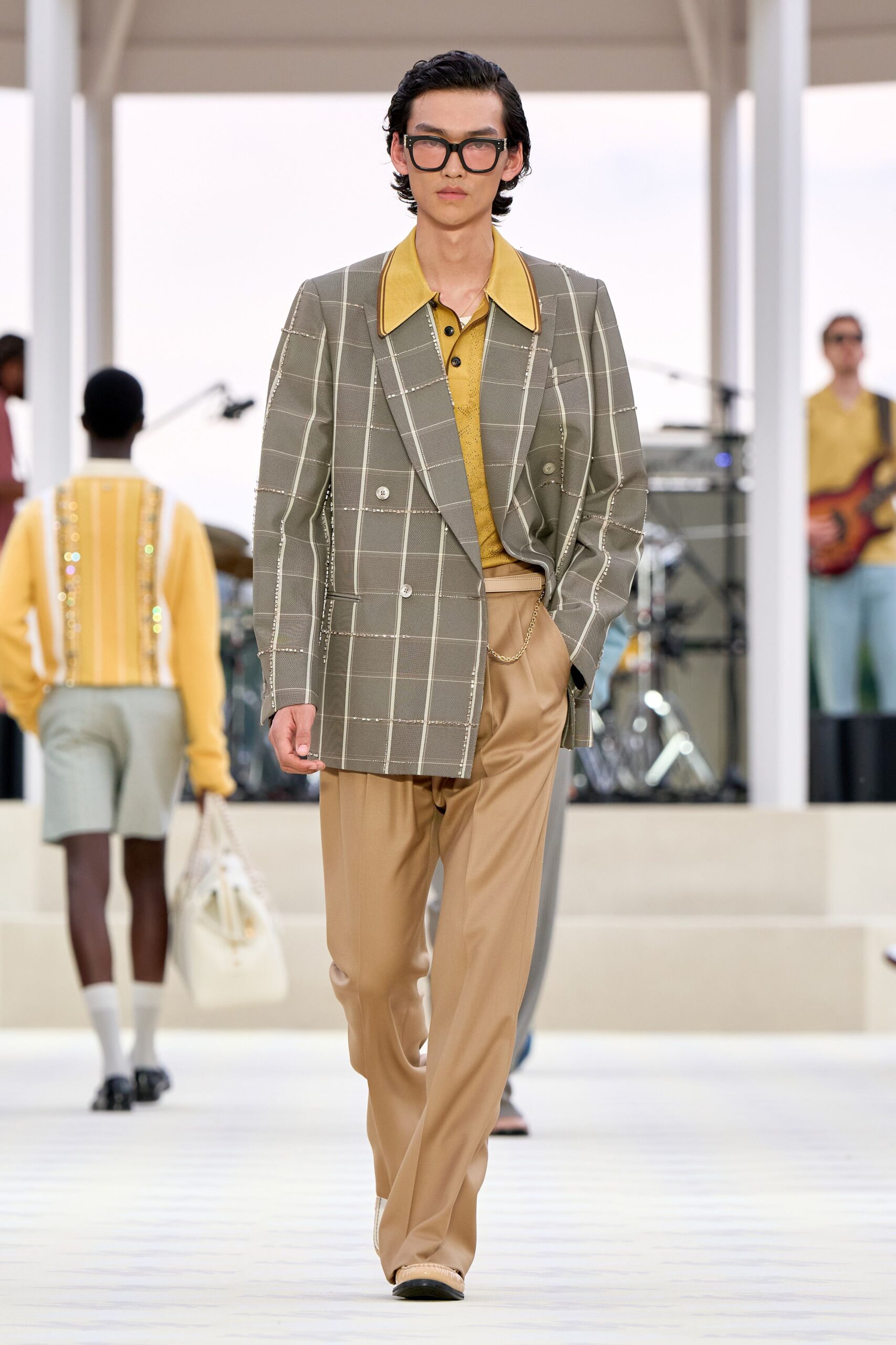 gray checked blazer with yellow shirt