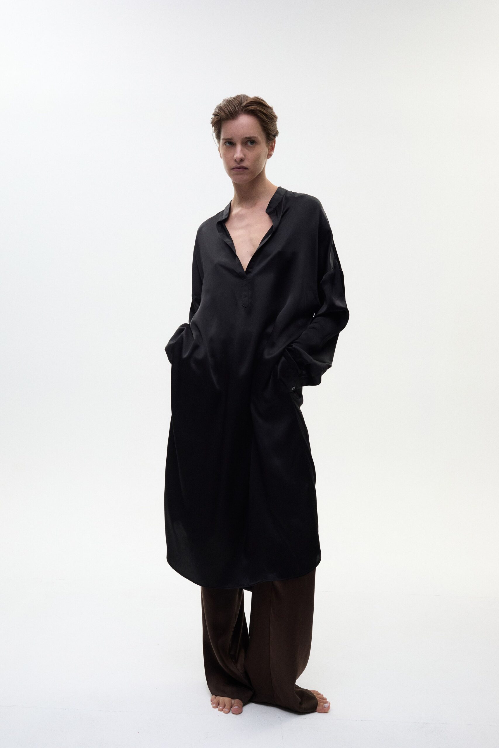 black silk long-sleeve v-neck relaxed buttoned pockets shirt-dress