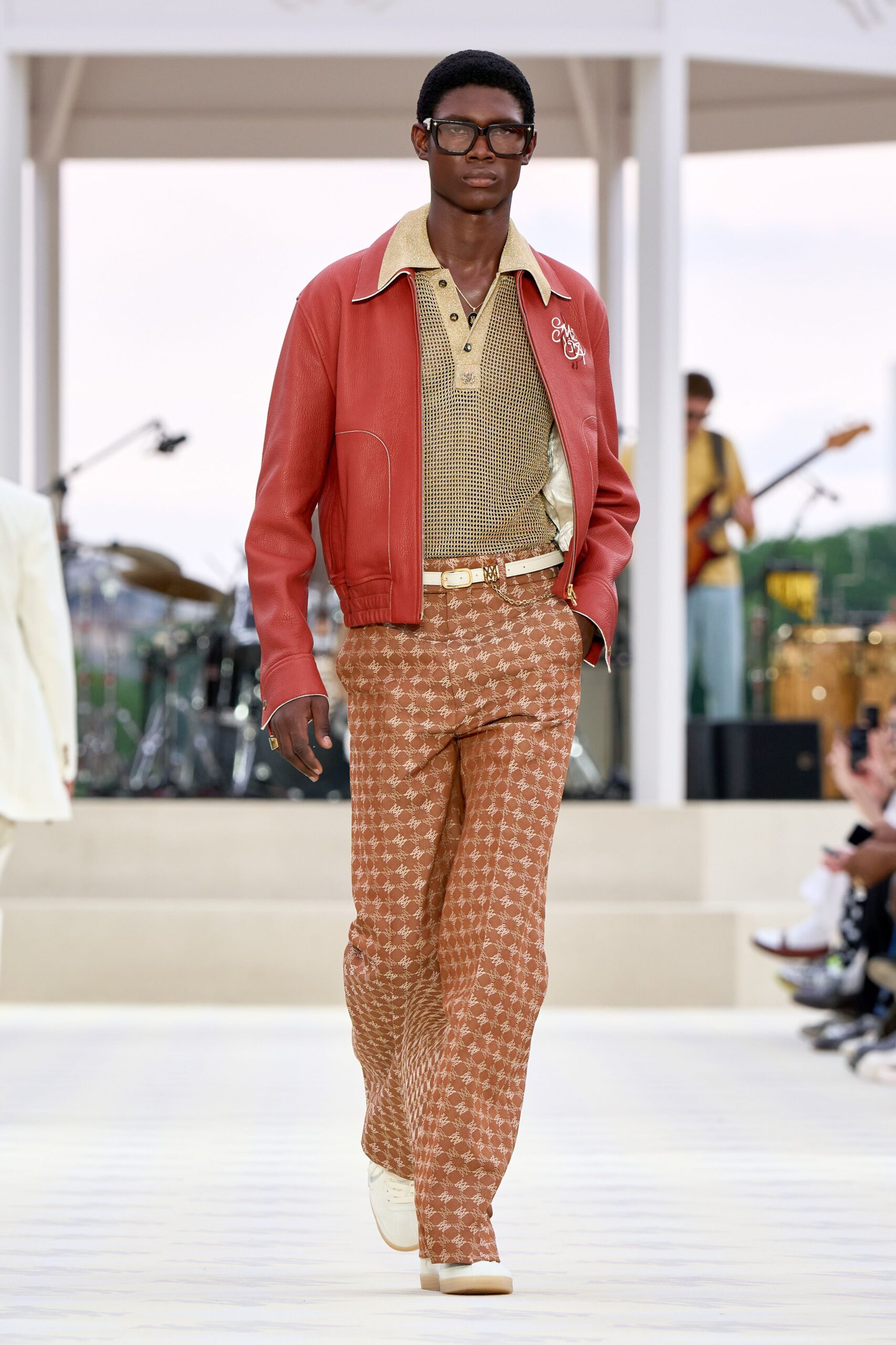 red leather long-sleeve collared fitted jacket
