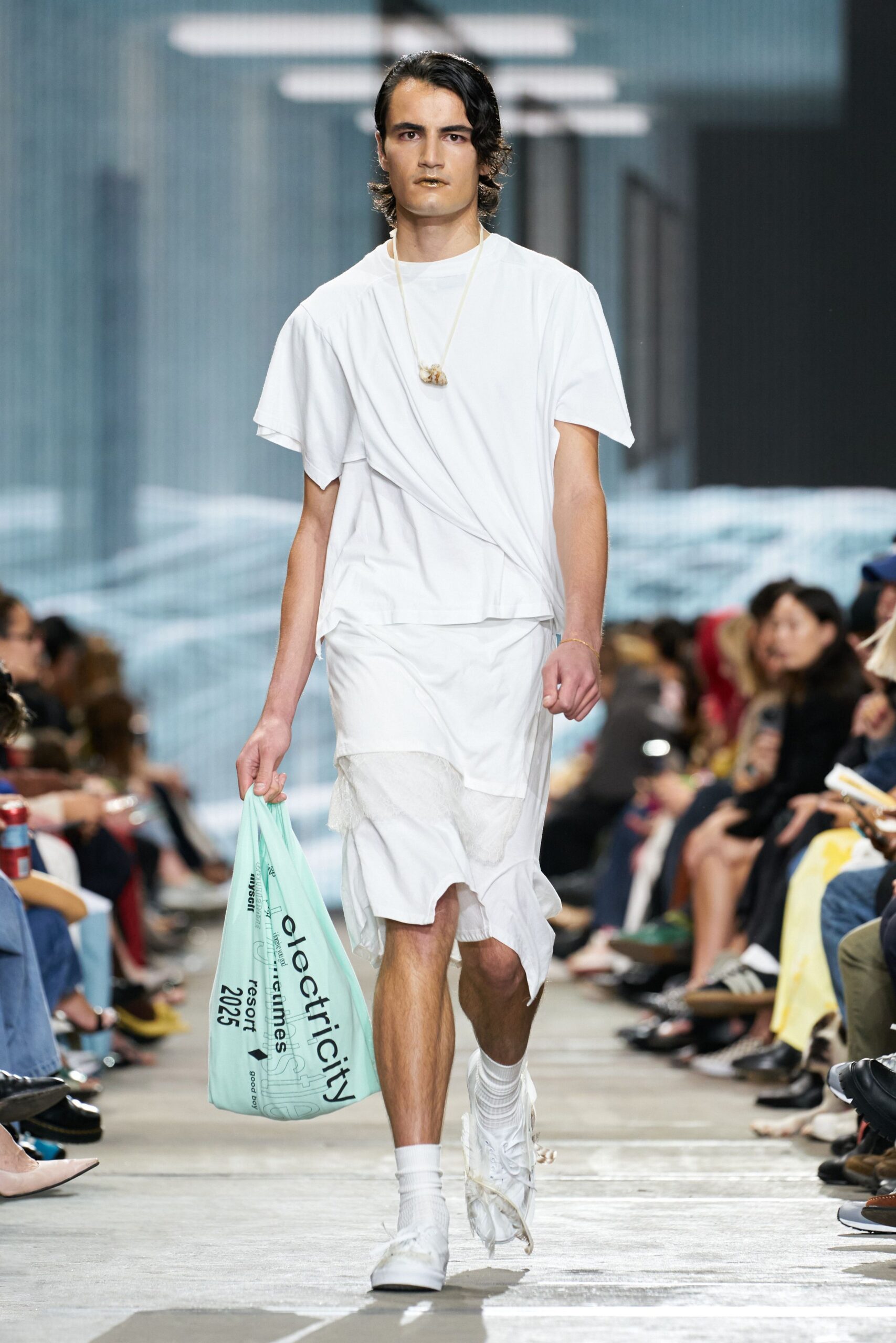 Alix Higgins Australia Resort 25 Look 235
