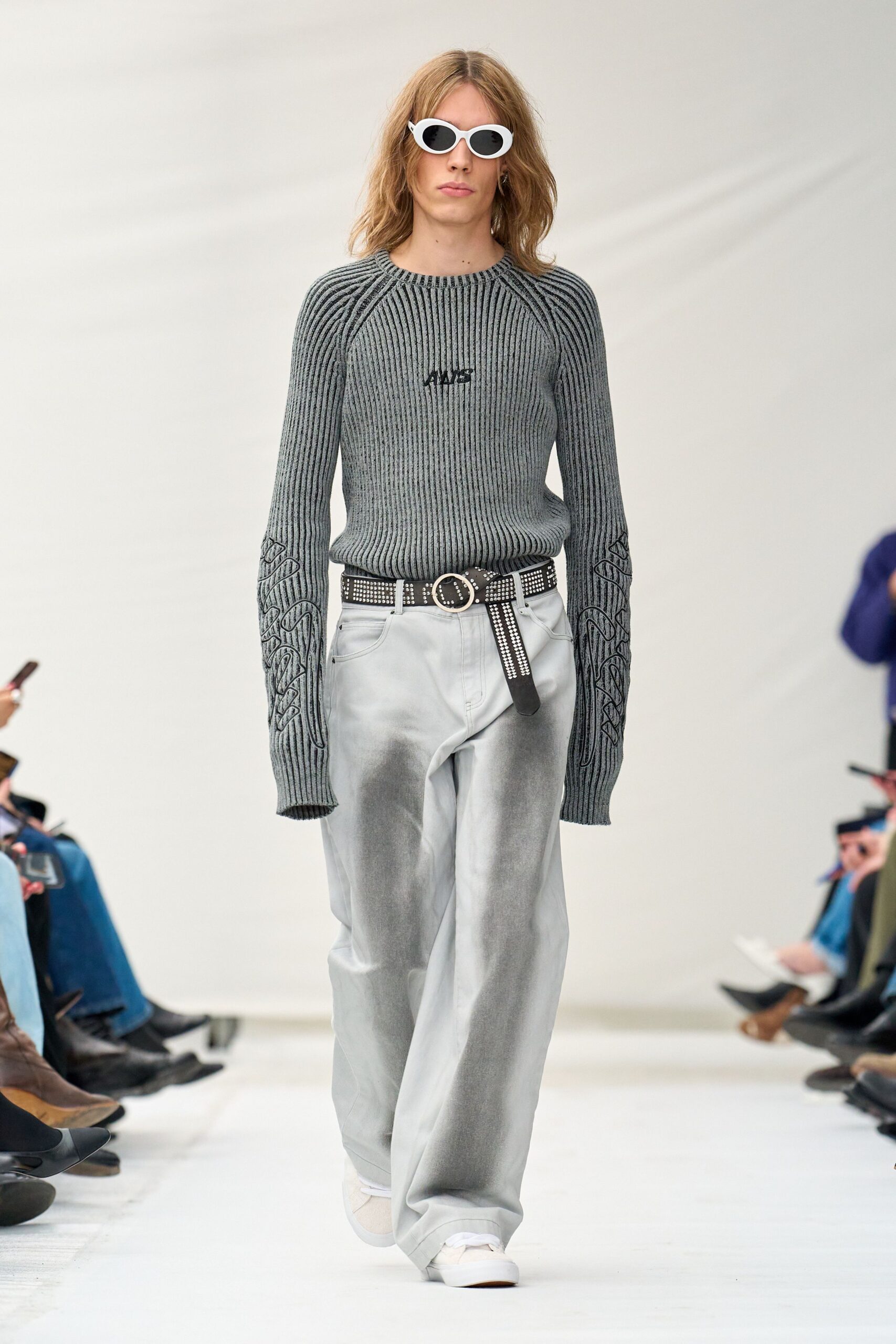 gray fitted sweater with white pants