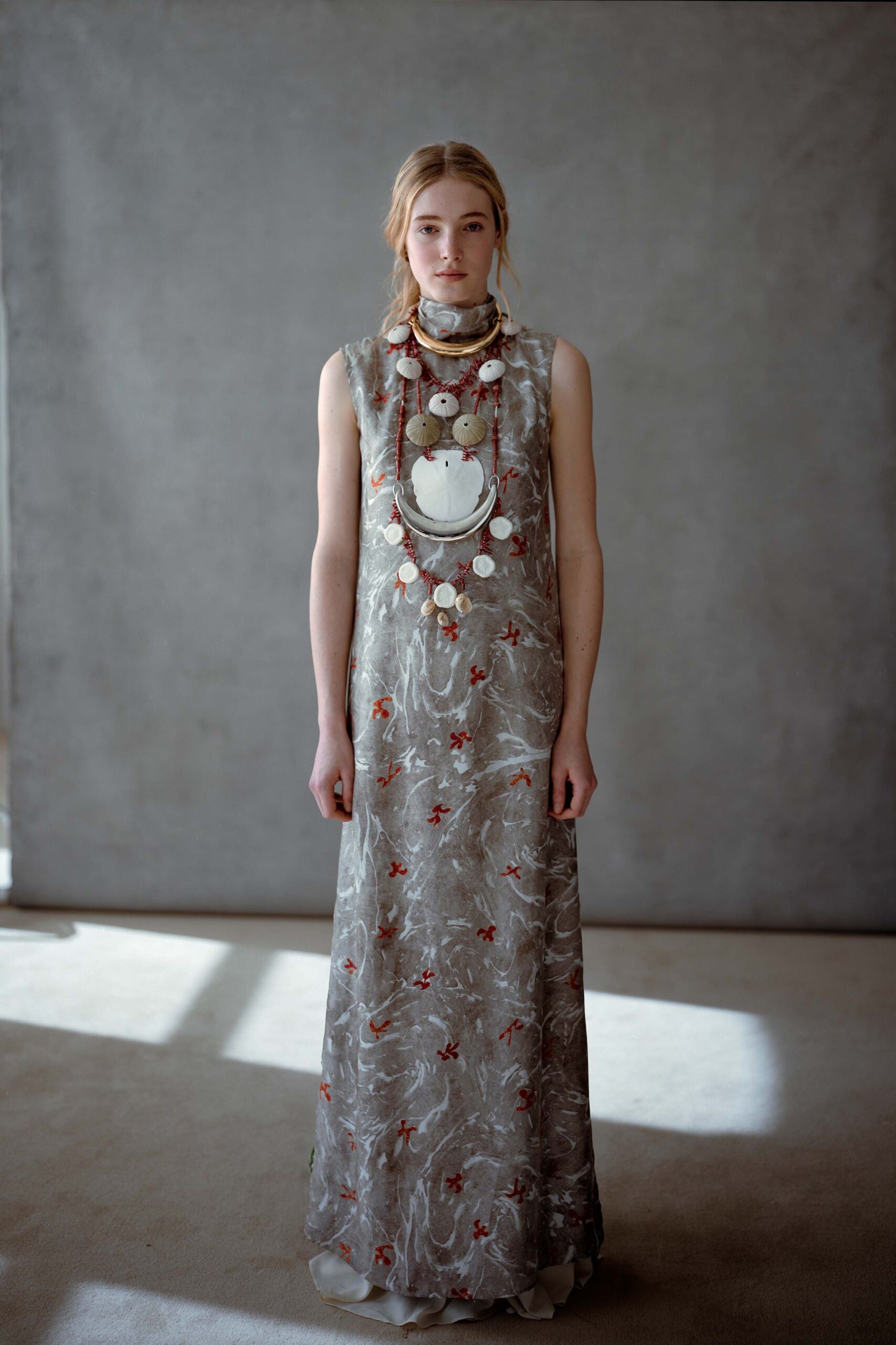 gray floral sleeveless gown