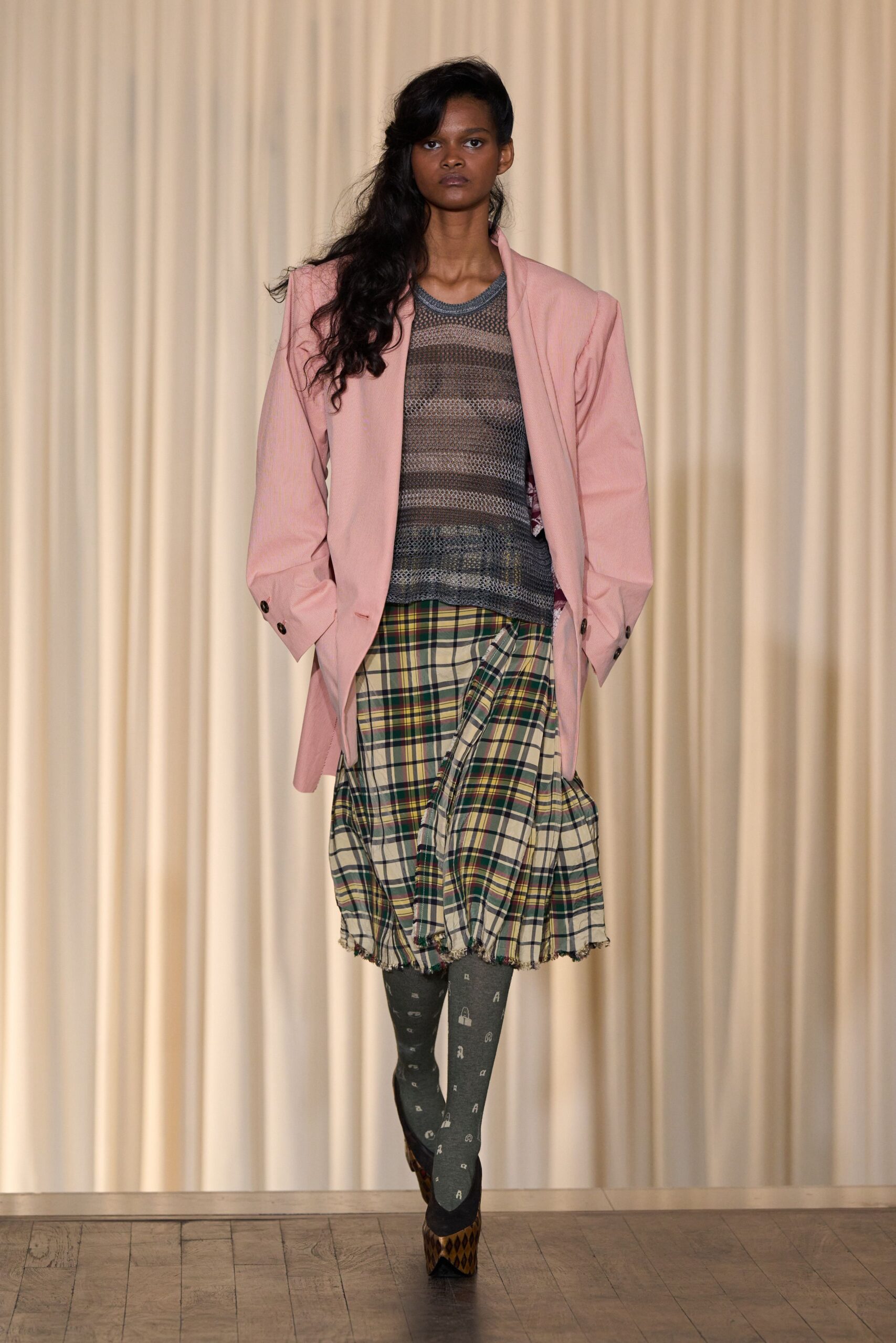 Andreas Kronthaler for Vivienne Westwood S/S 25 Look 253