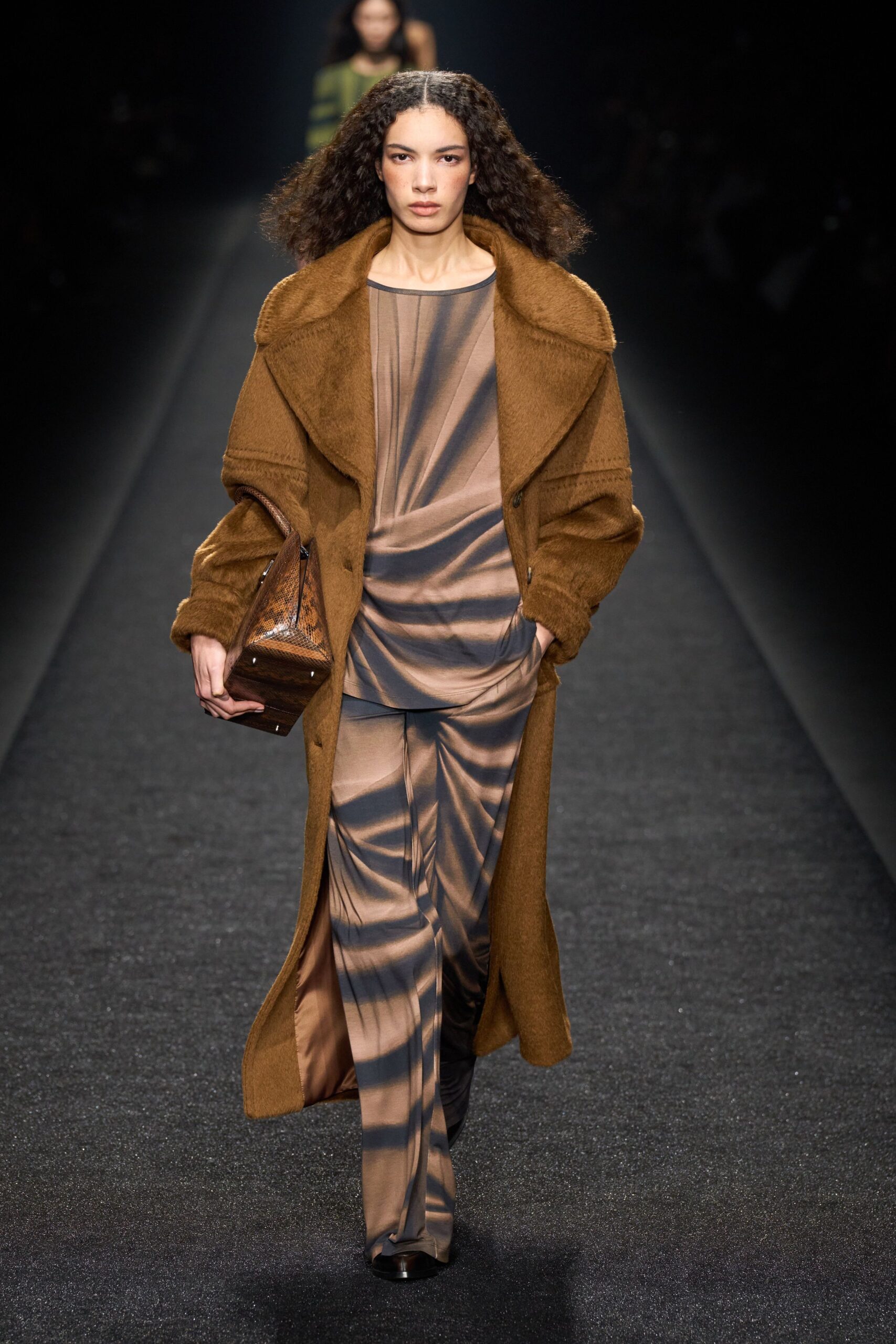 Alberta Ferretti F/W 24 Look 268