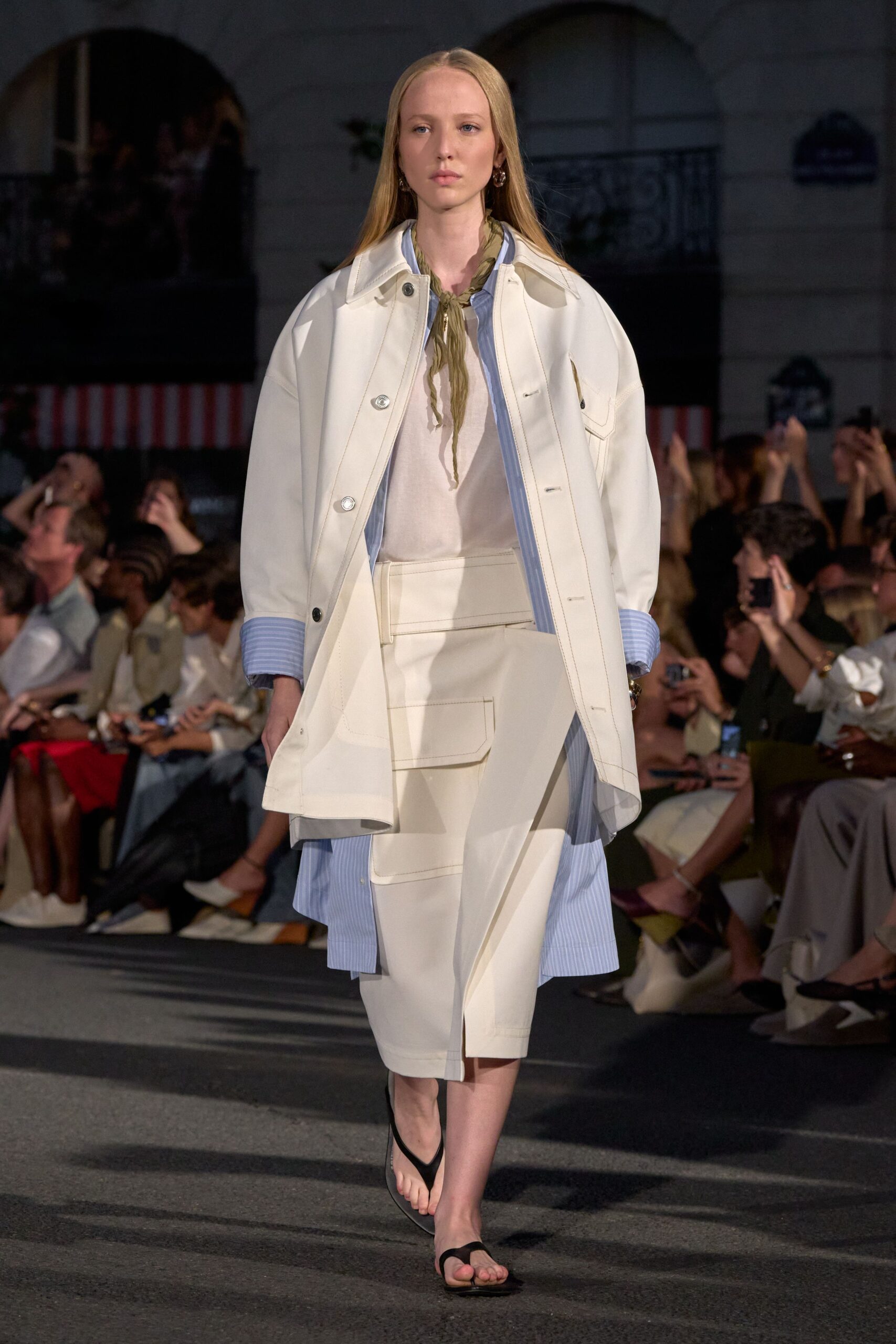 white cotton long-sleeve collared oversized buttoned pockets jacket