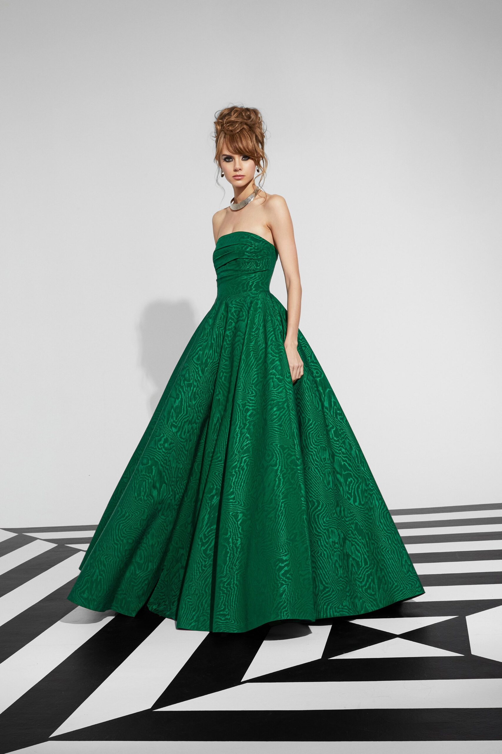 Alice + Olivia F/W 24 Look 307