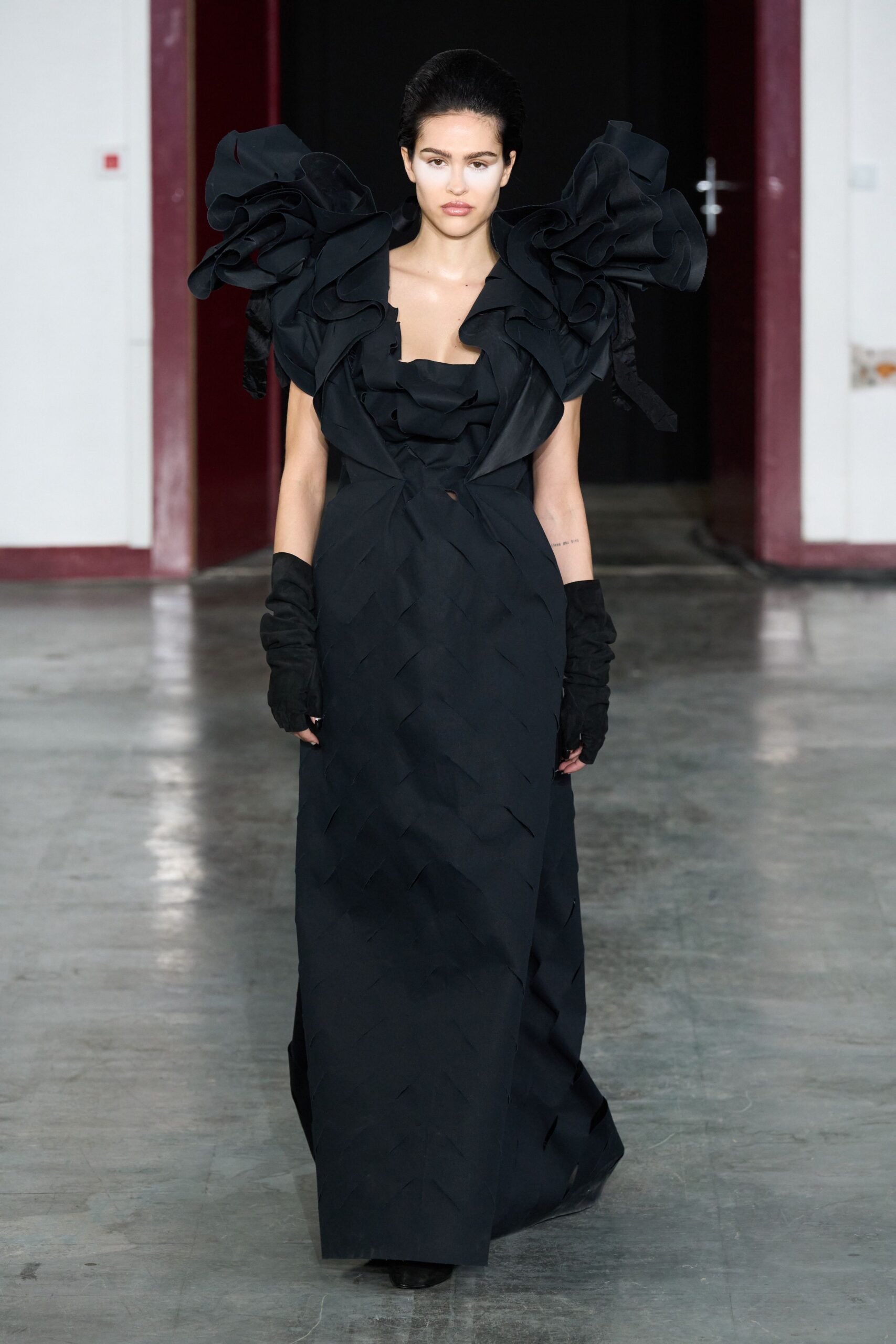 Andreas Kronthaler for Vivienne Westwood F/W 24 Look 381