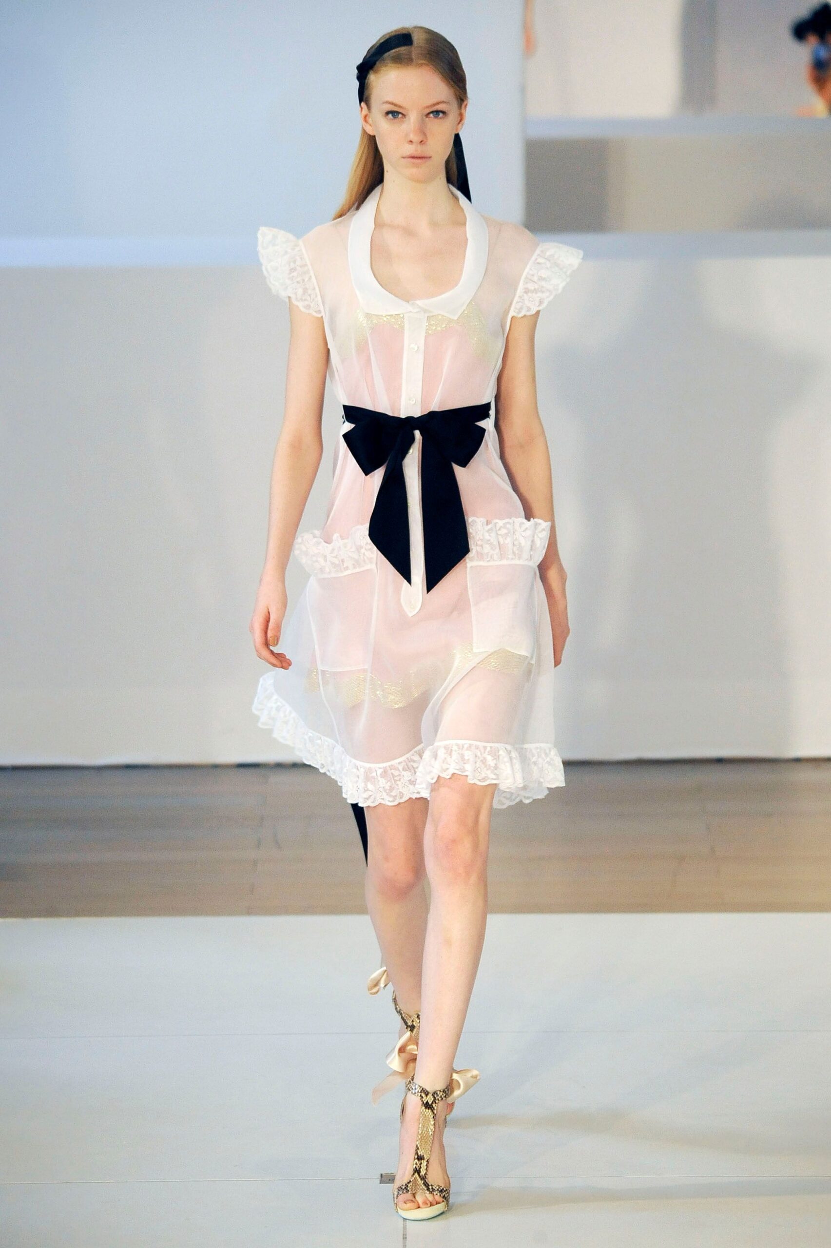 Alexis Mabille F/W 09 Couture Look 20