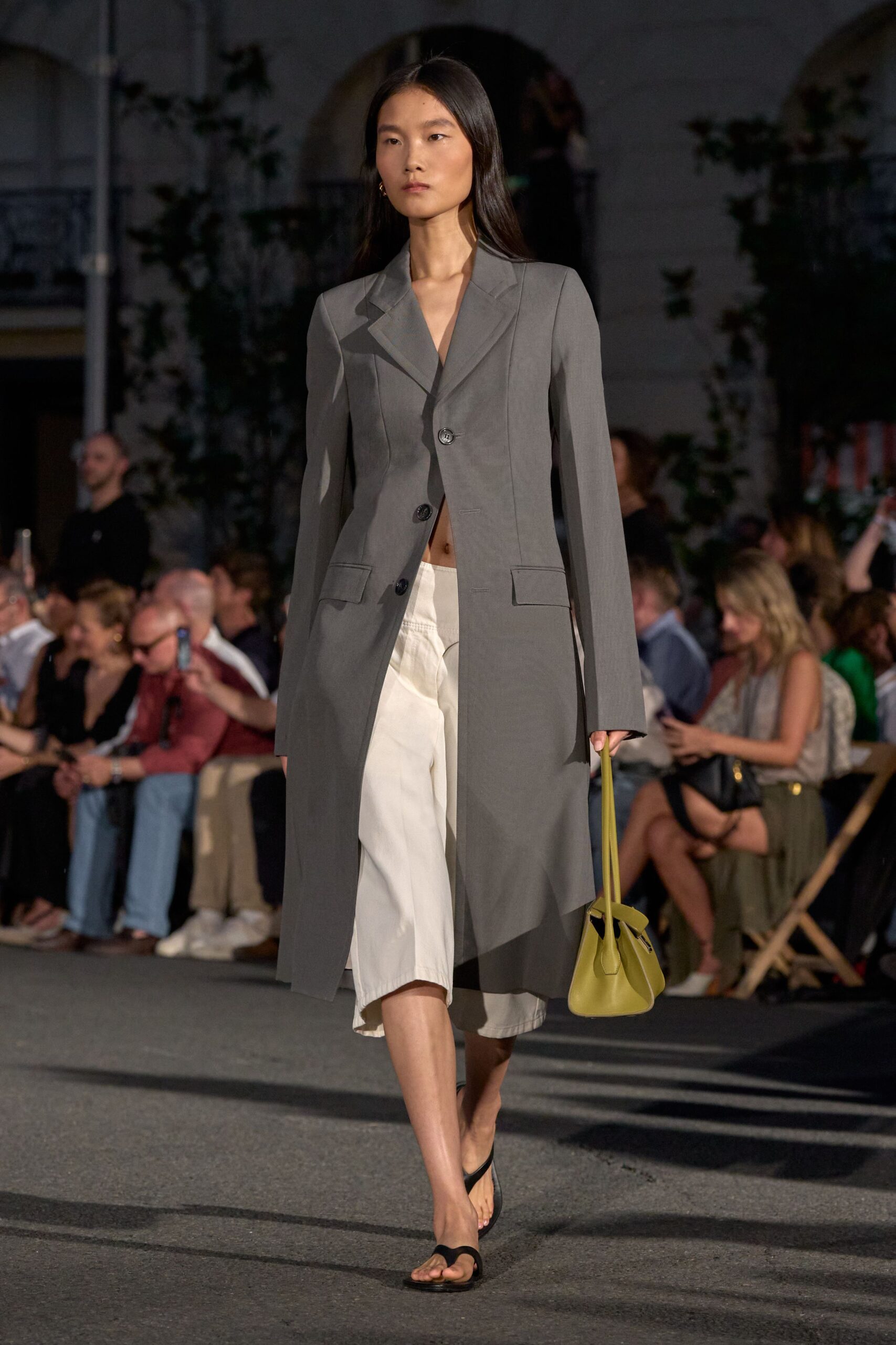 gray wool long-sleeve collared structured buttoned pockets coat