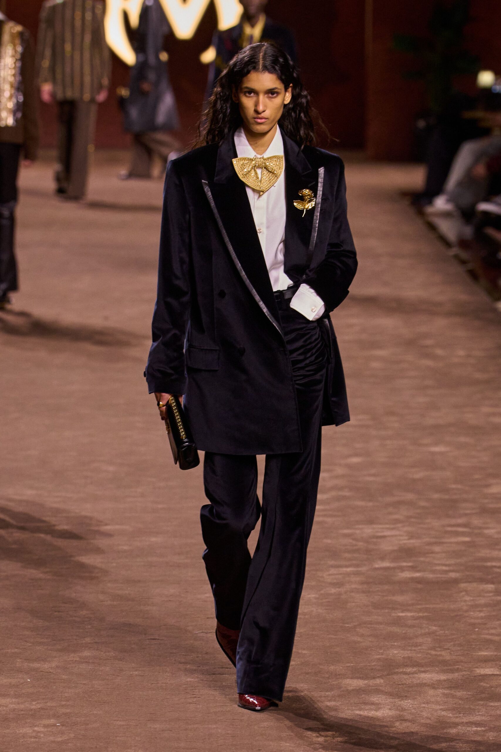 black velvet long-sleeve collared tailored buttoned blazer