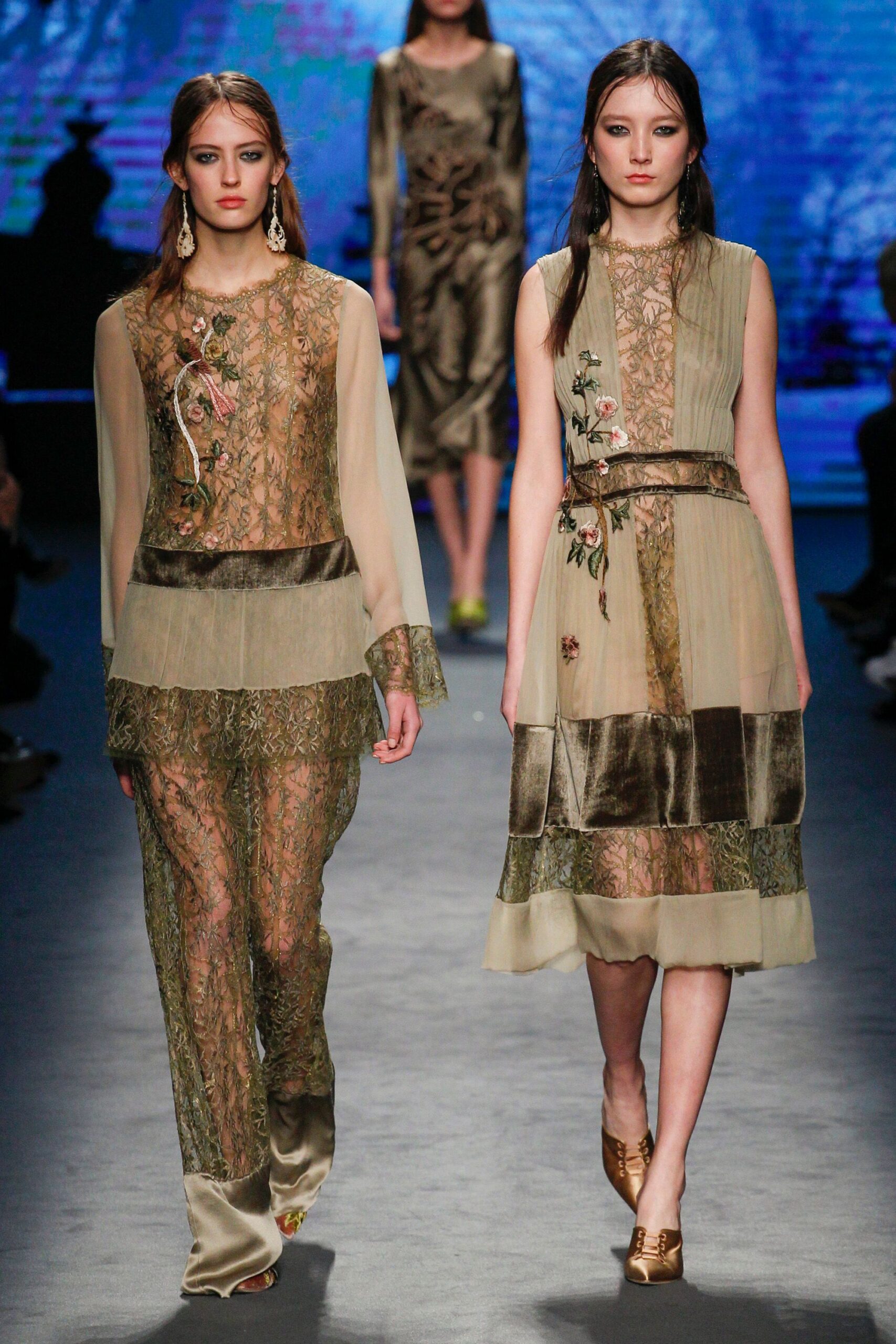 Alberta Ferretti F/W 16 Look 403