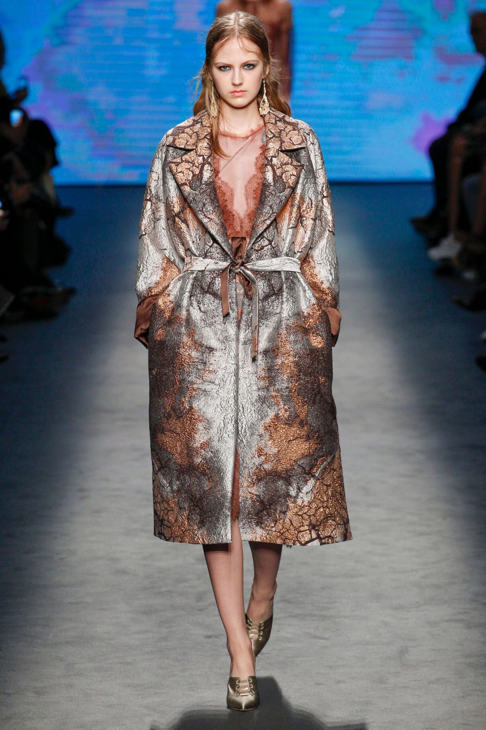 Alberta Ferretti F/W 16 Look 452