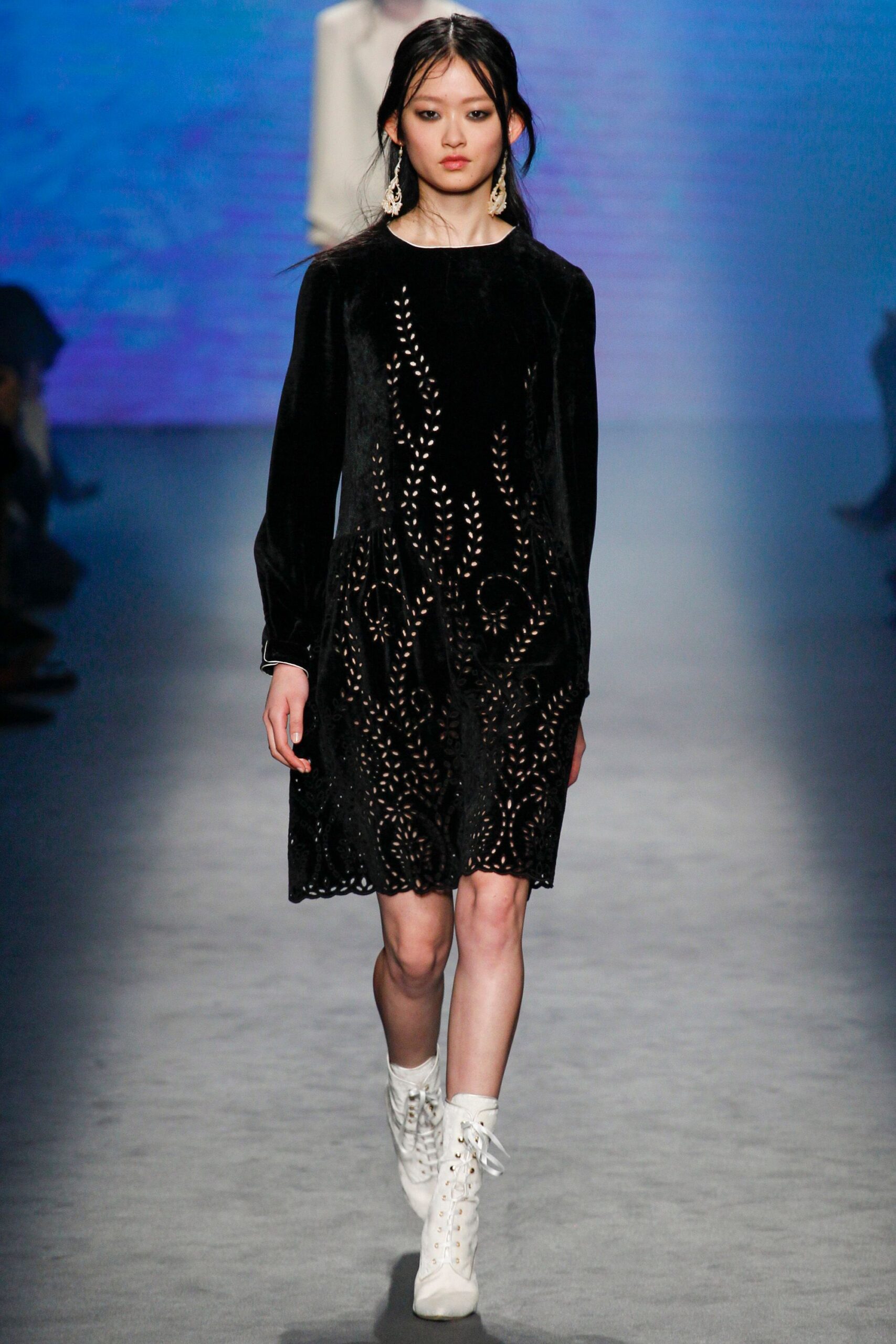 Alberta Ferretti F/W 16 Look 590