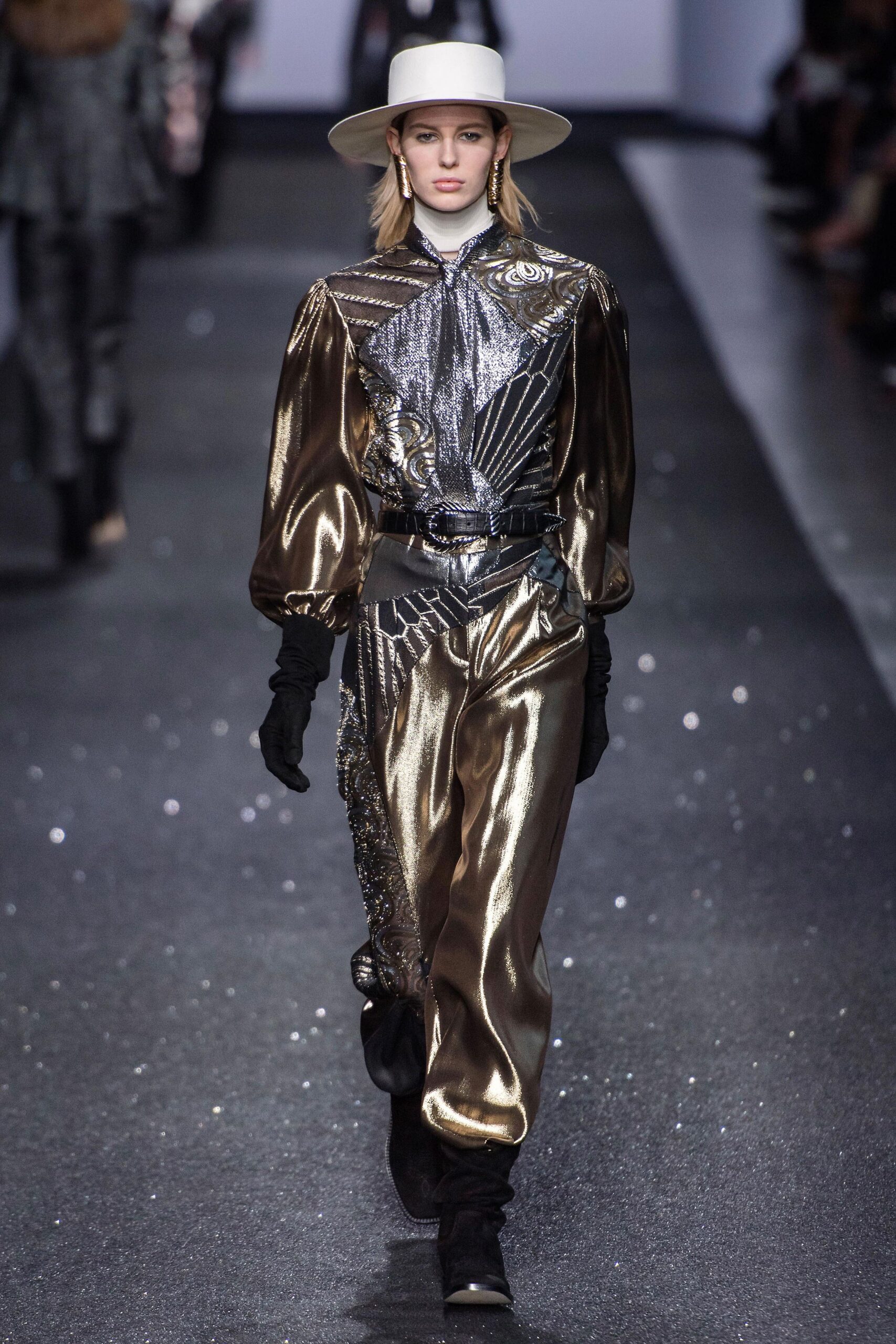 Alberta Ferretti F/W 19 Look 332