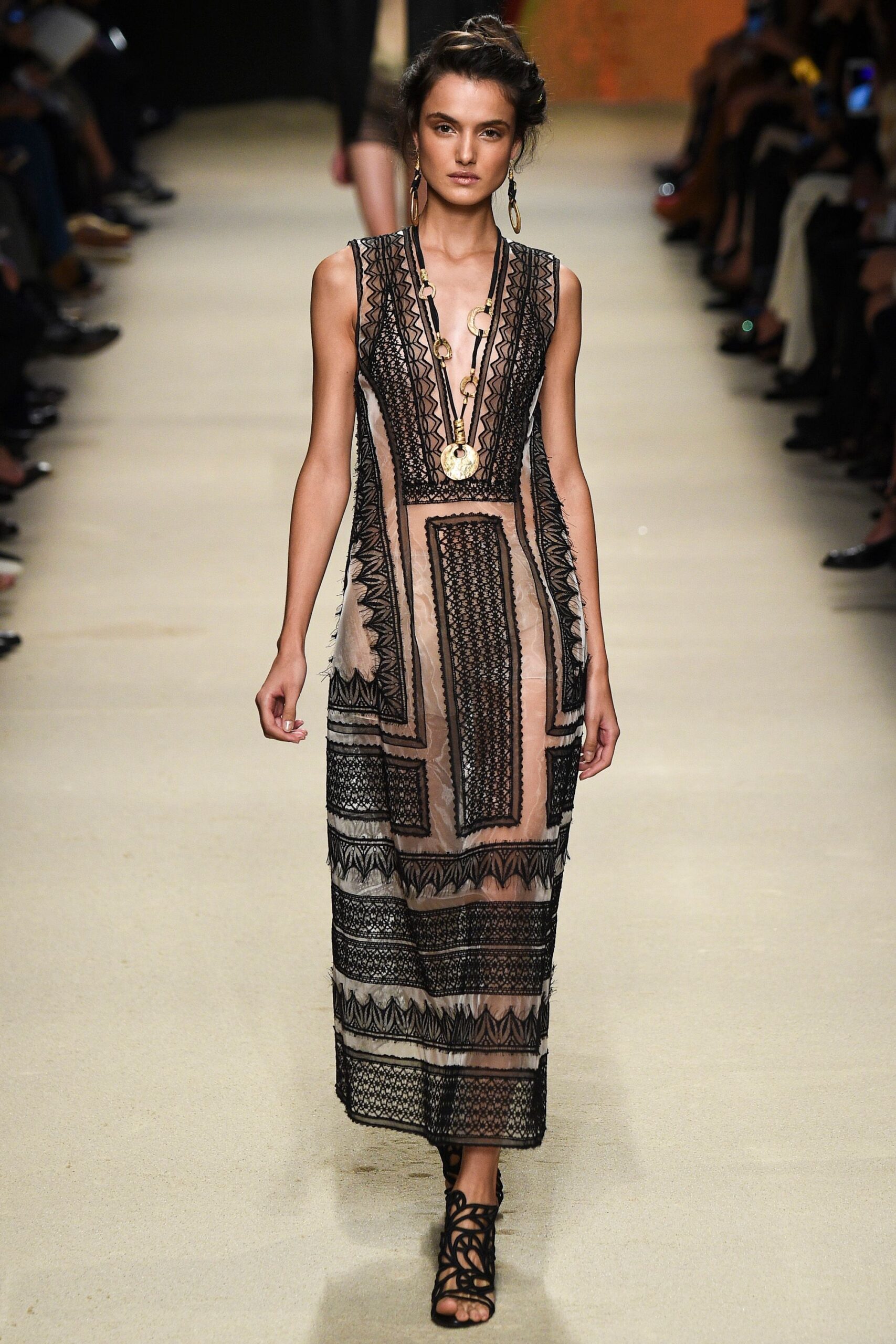 Alberta Ferretti S/S 16 Look 72