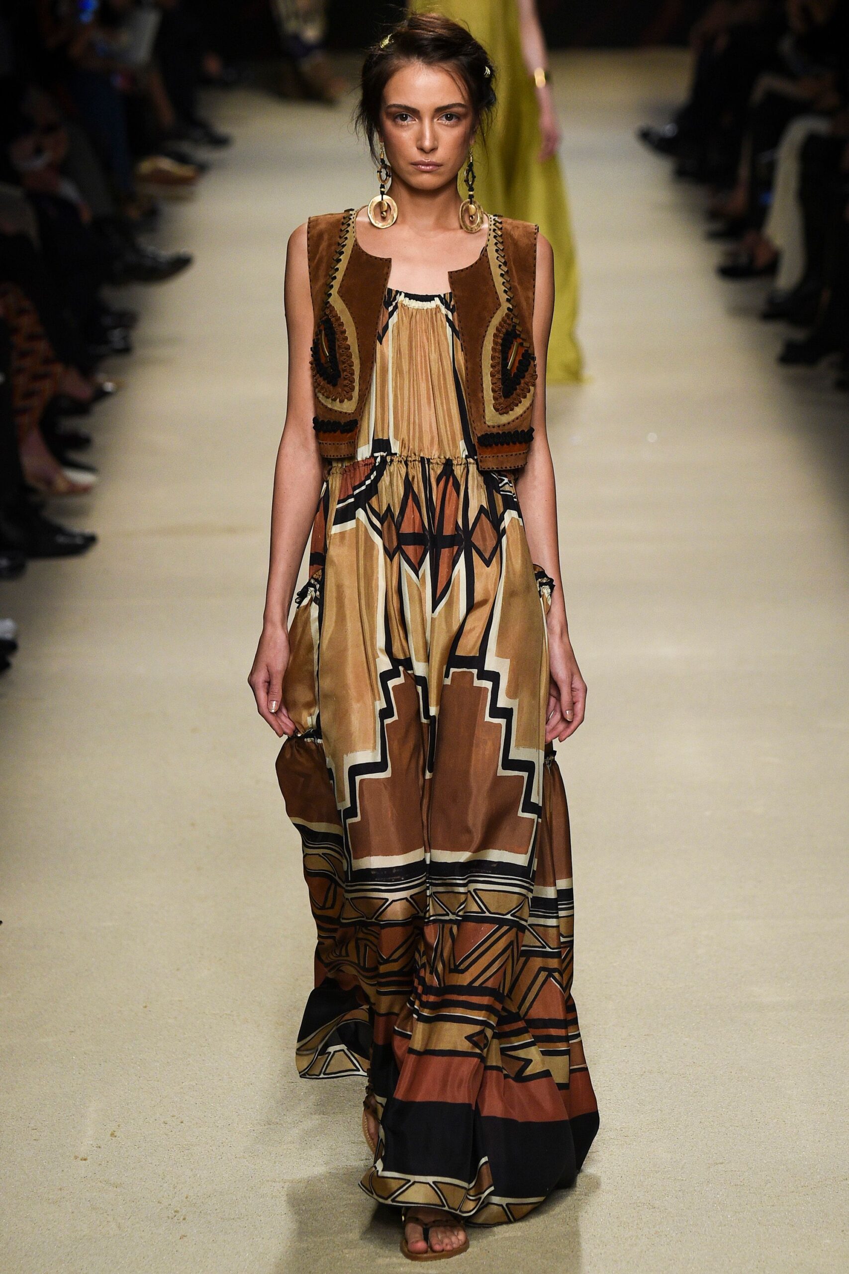 Alberta Ferretti S/S 16 Look 189