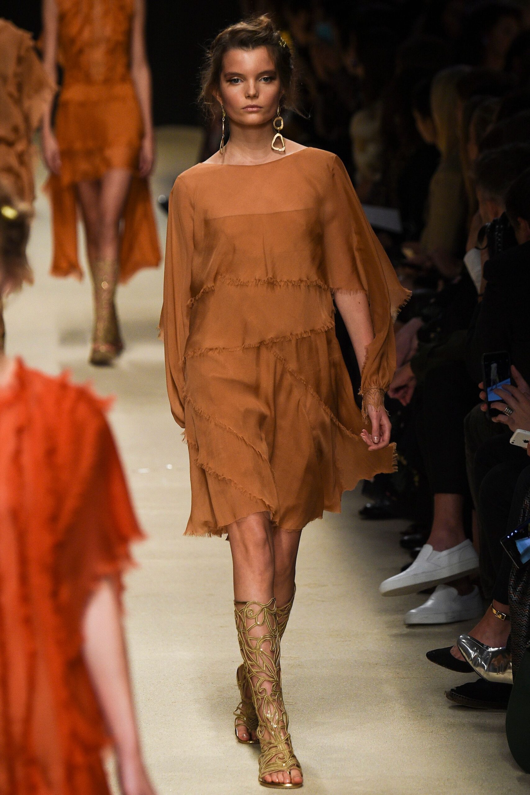 Alberta Ferretti S/S 16 Look 445