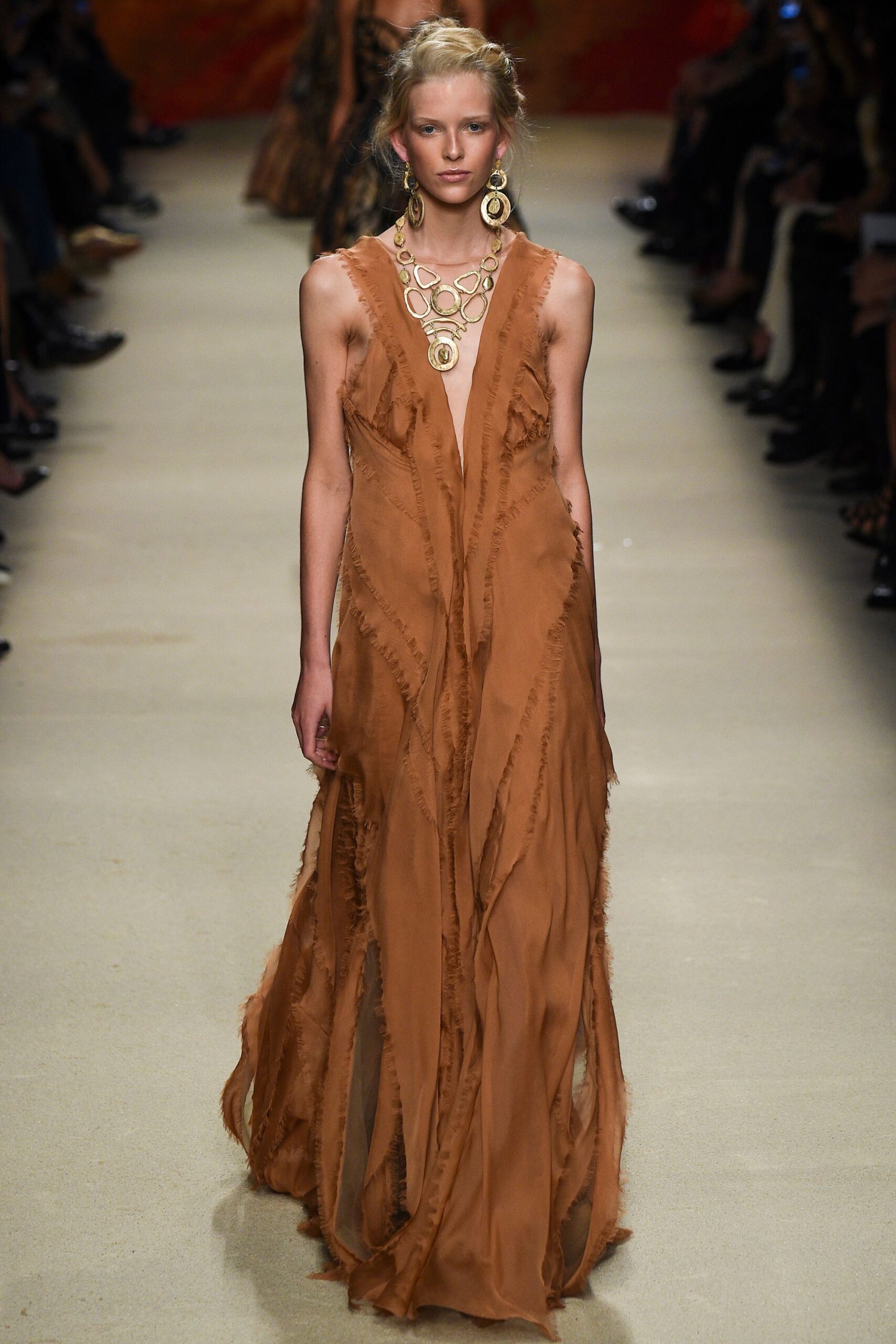 Alberta Ferretti S/S 16 Look 589