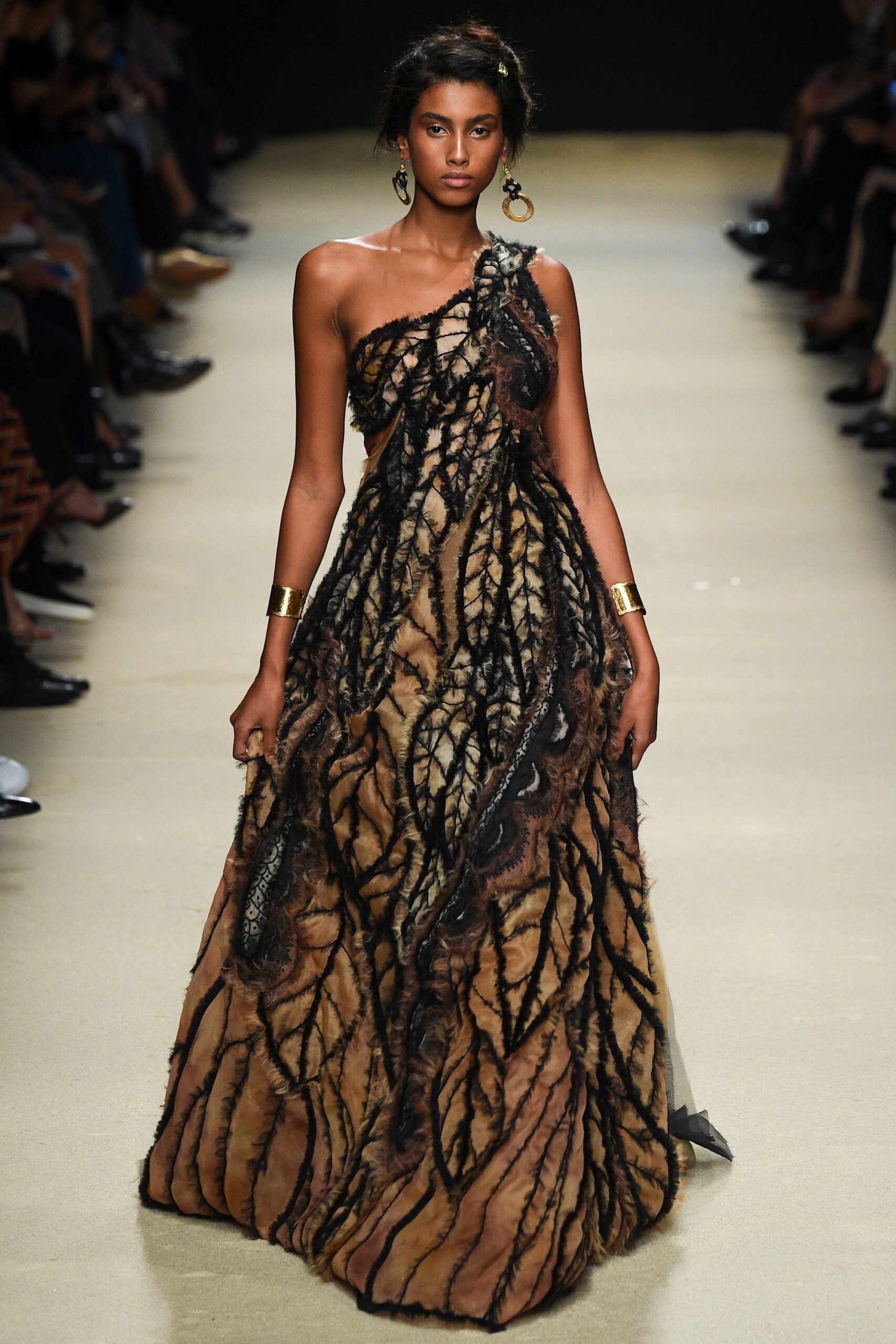 Alberta Ferretti S/S 16 Look 618
