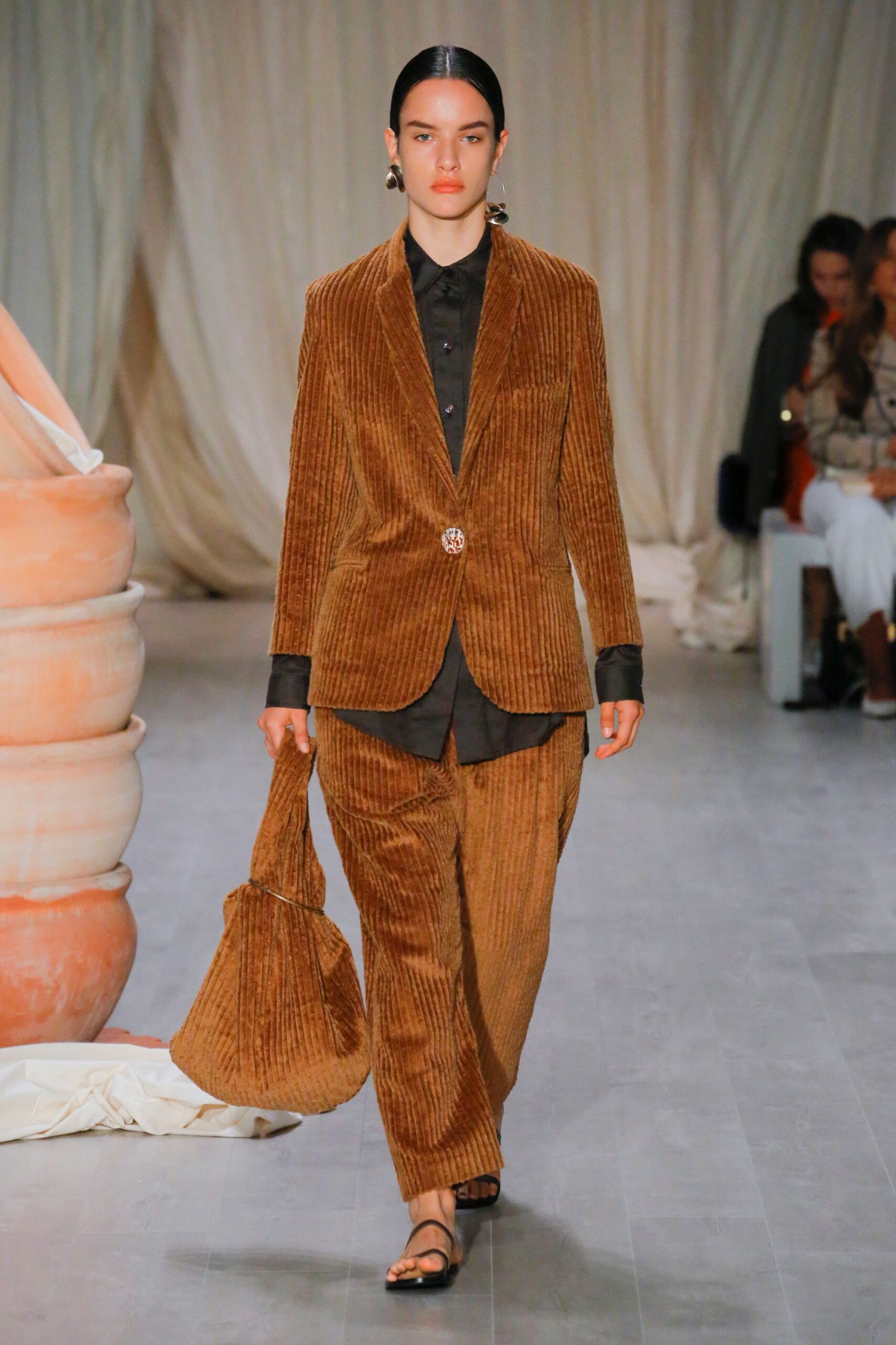 Albus Lumen Australia Resort 19 Look 177