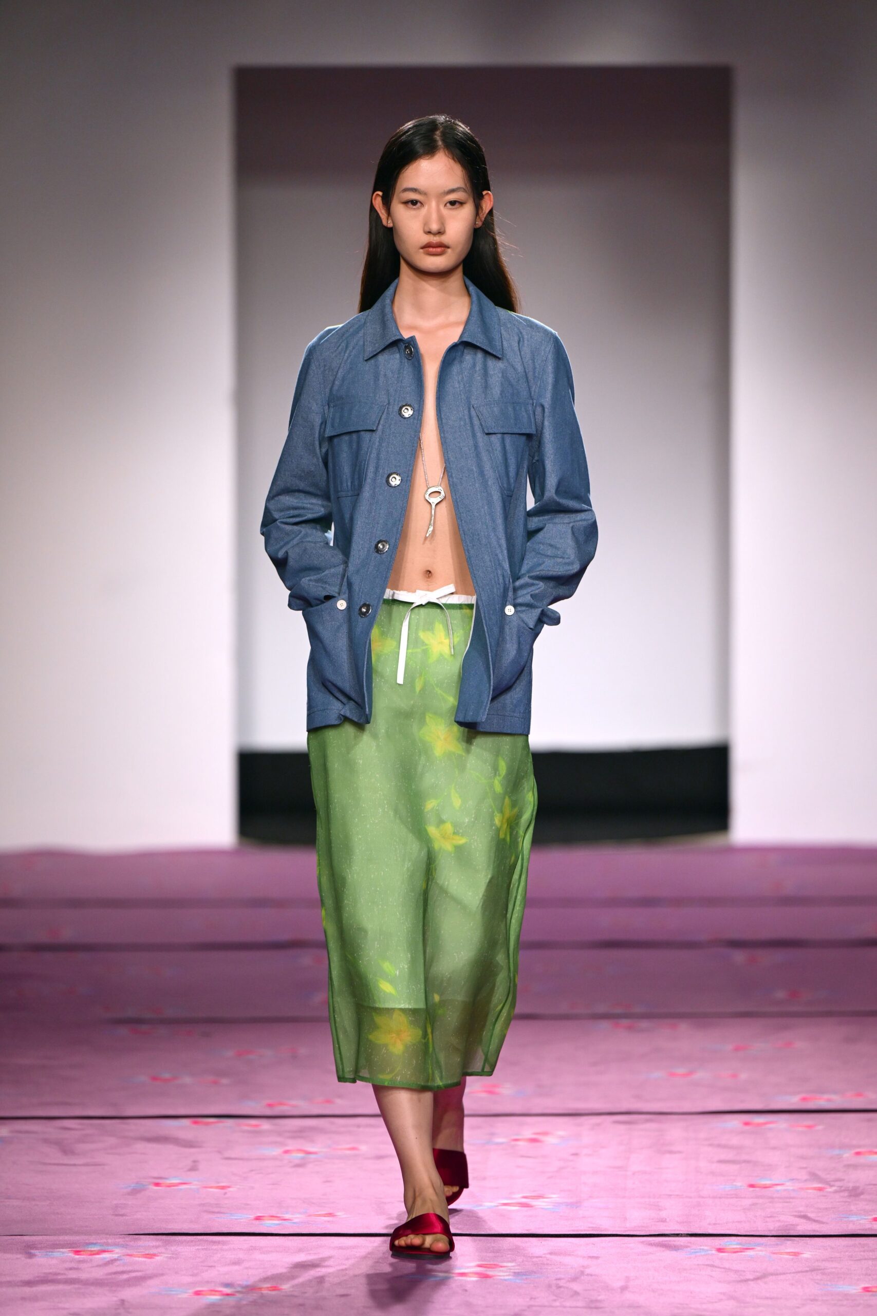 blue denim shirt green skirt red shoes