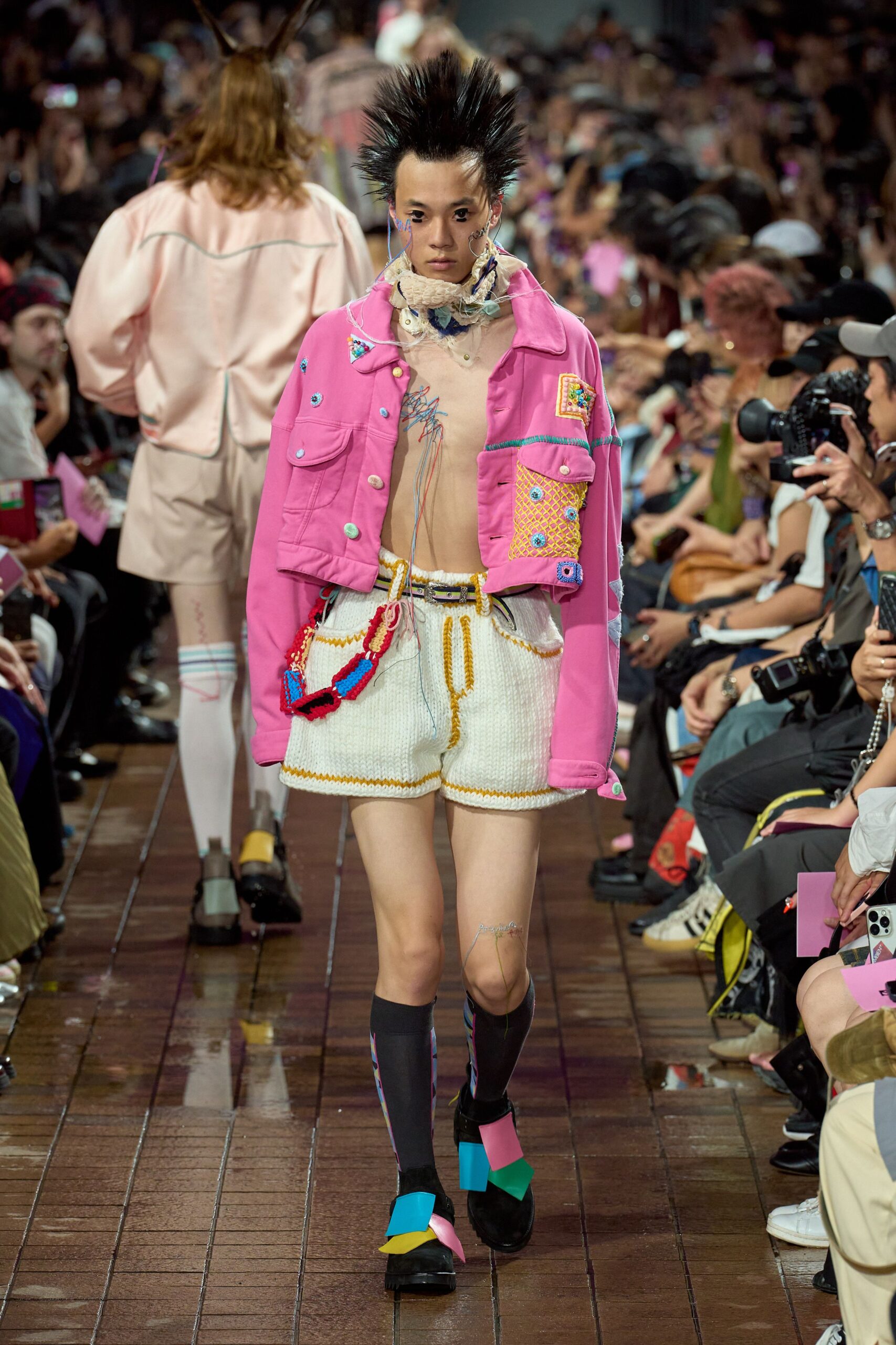pink cotton long-sleeve collared fitted buttoned pockets jacket