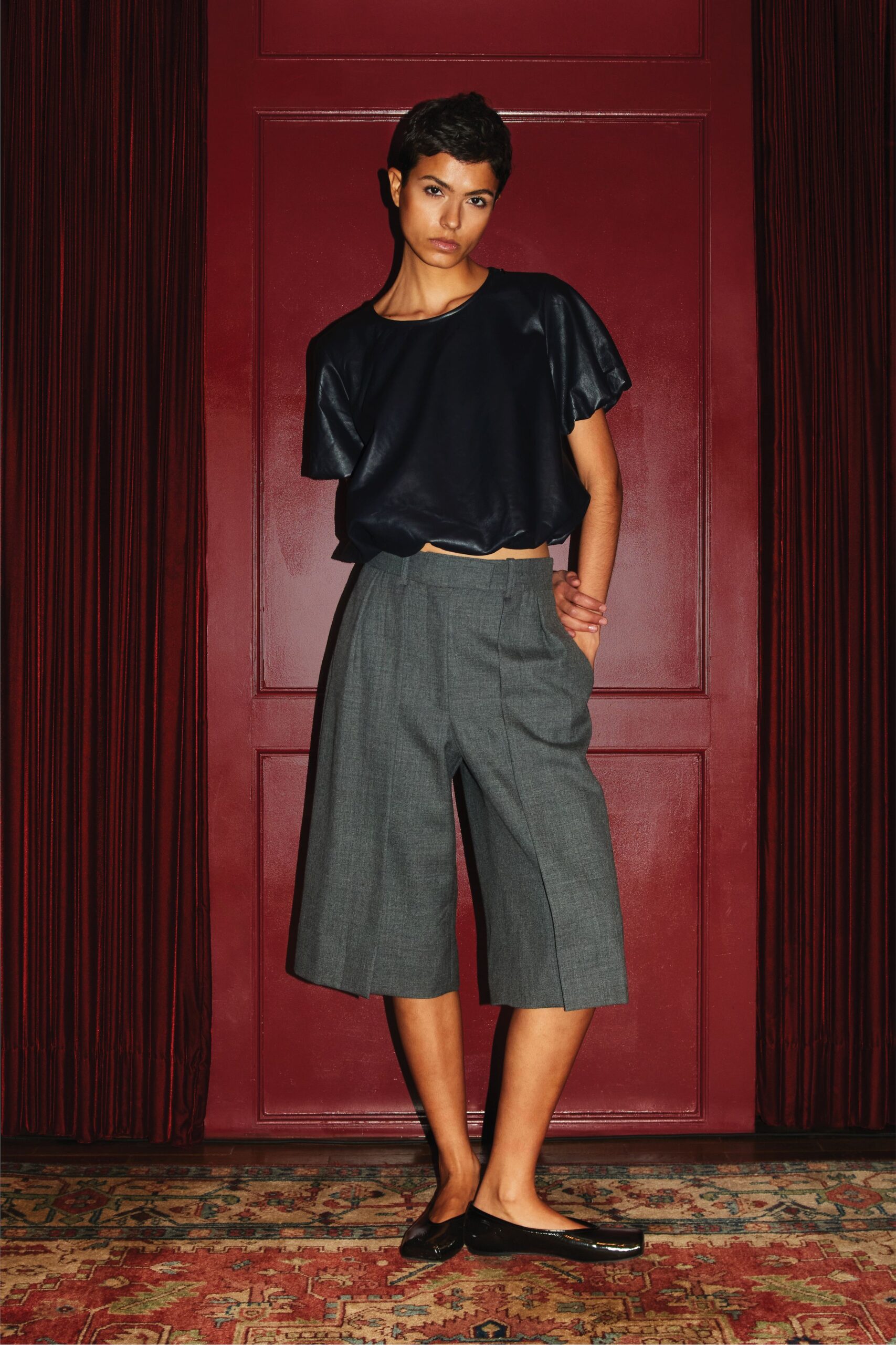 gray cotton relaxed pleated culottes