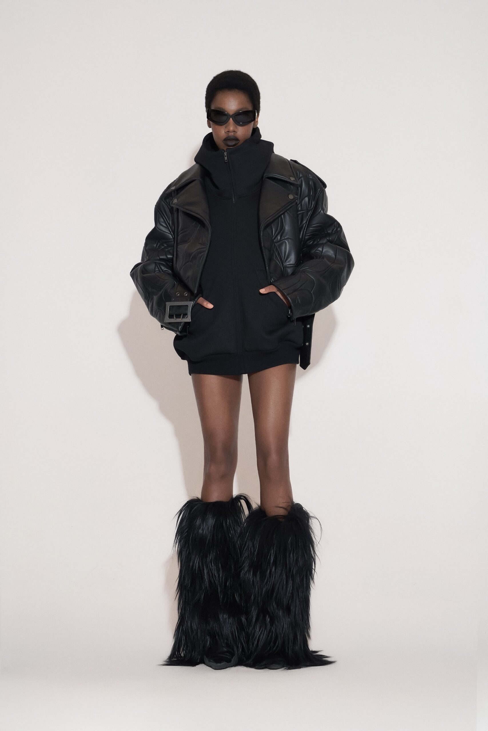 black faux-fur fitted fringed boots