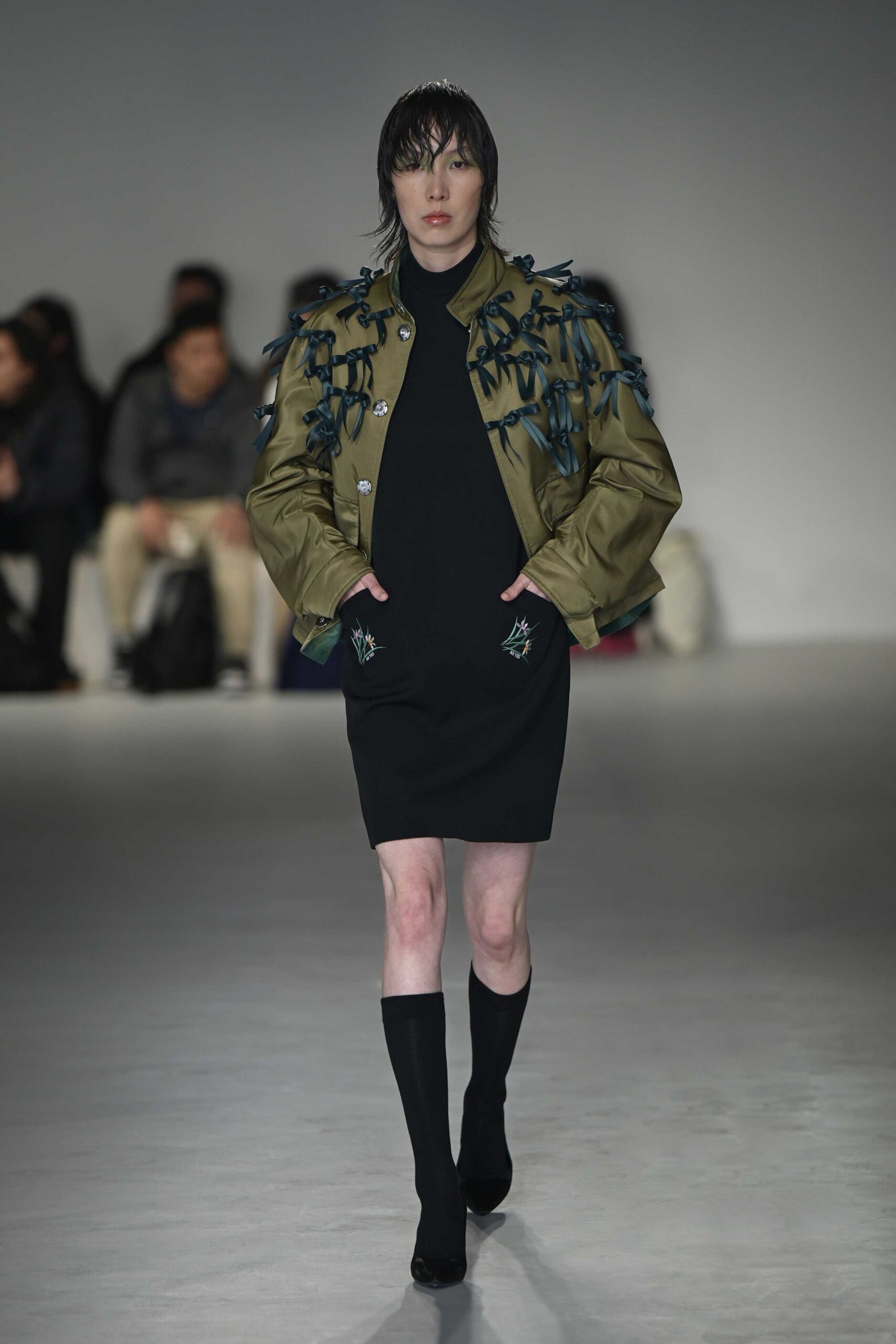 green cotton long-sleeve collared fitted fringed jacket