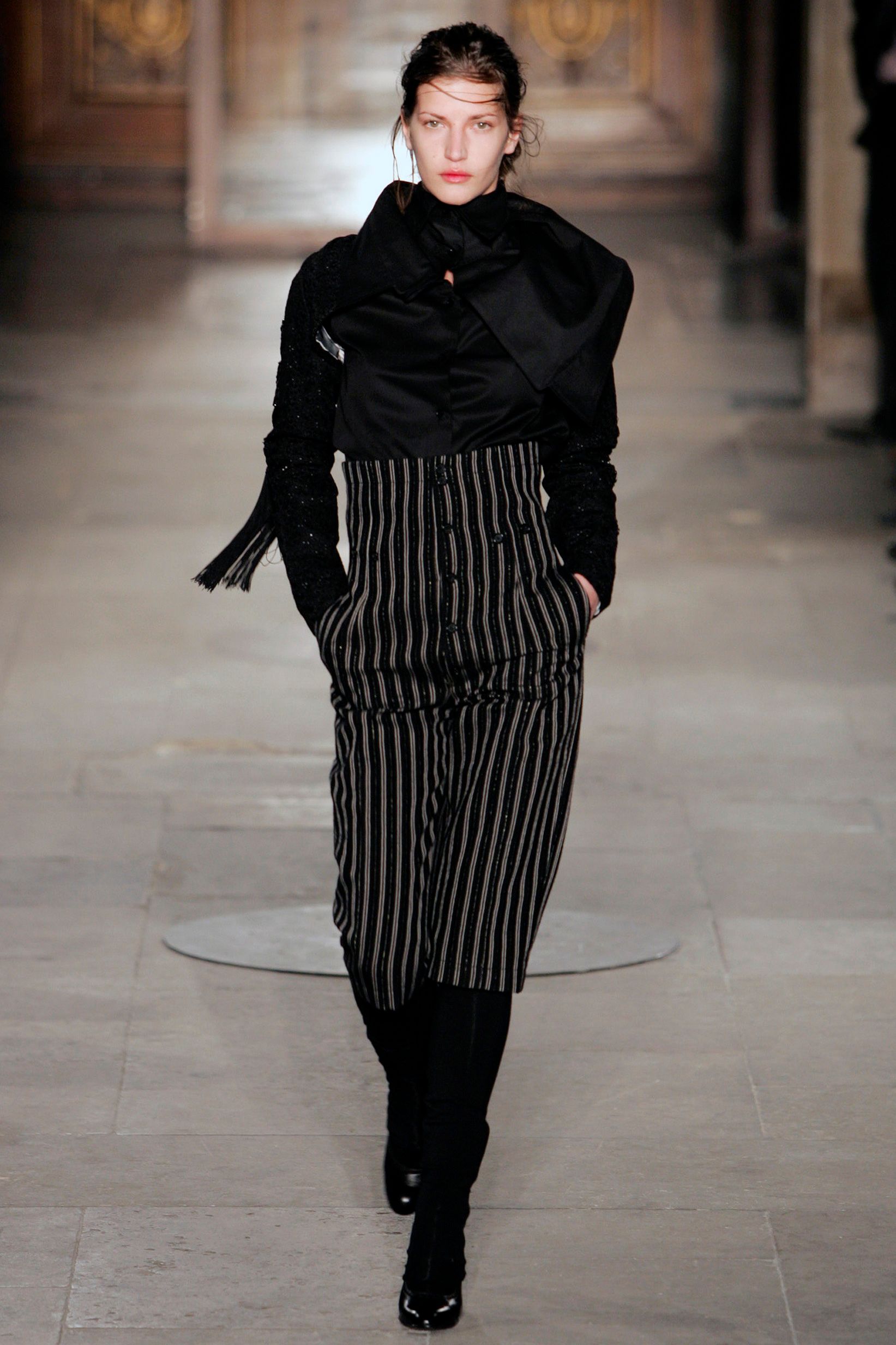 Anne Valérie Hash S/S 05 Couture Look 2