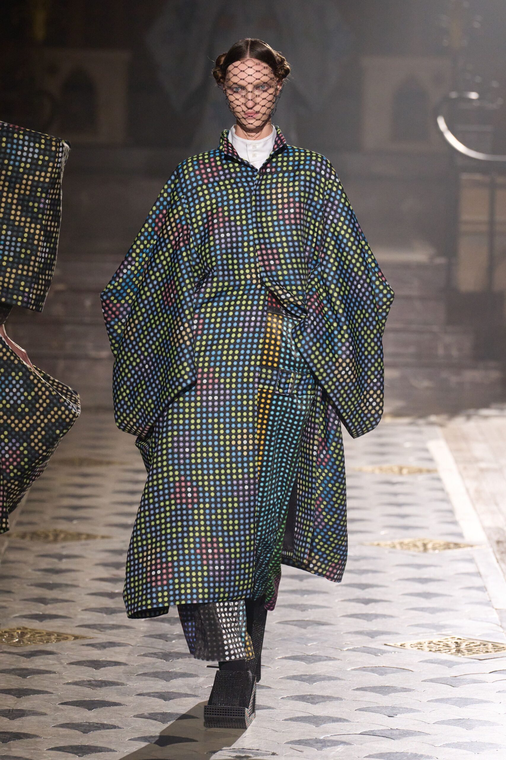 blue cotton long-sleeve collared relaxed printed coat