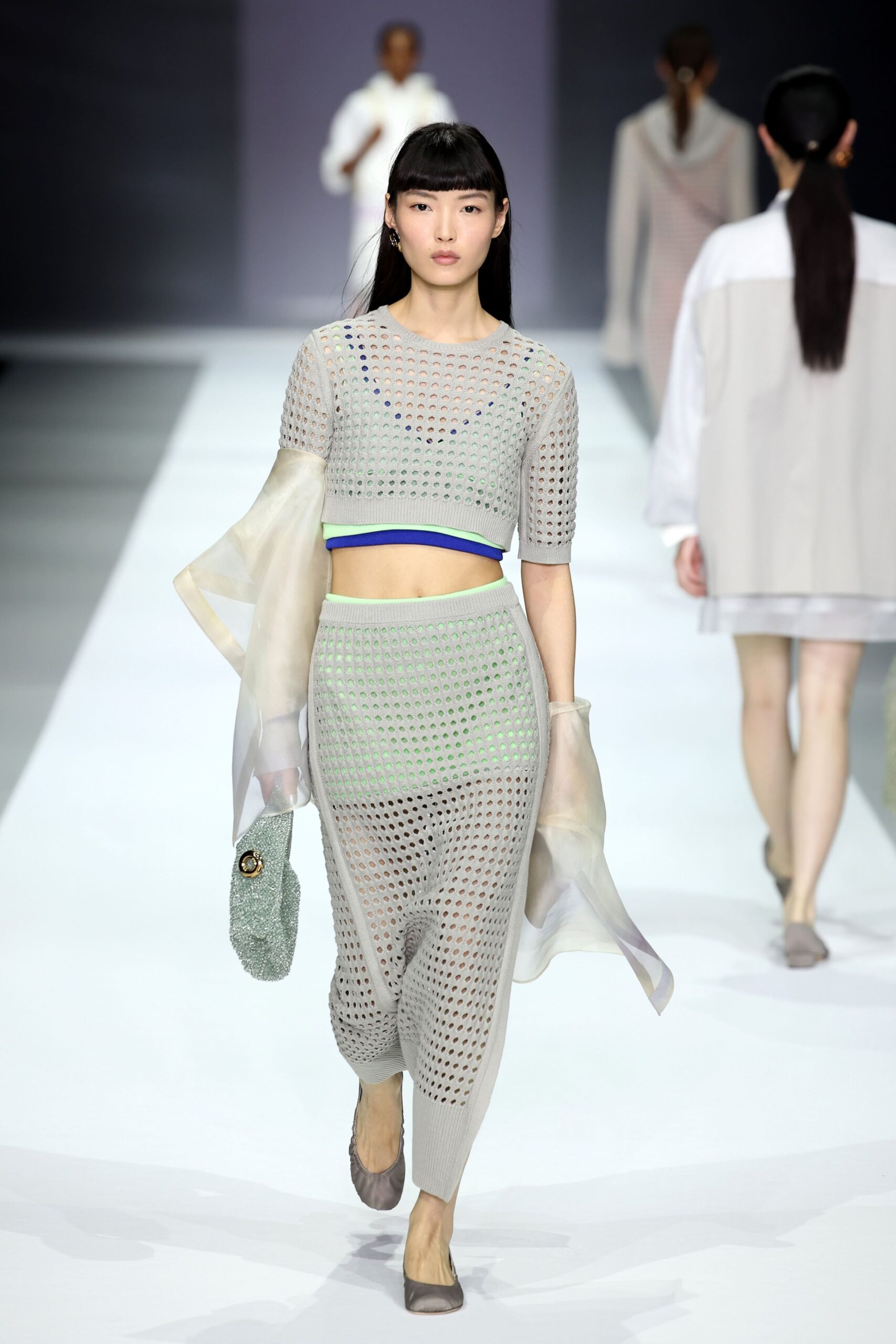 gray mesh sleeveless fitted textured cropped top