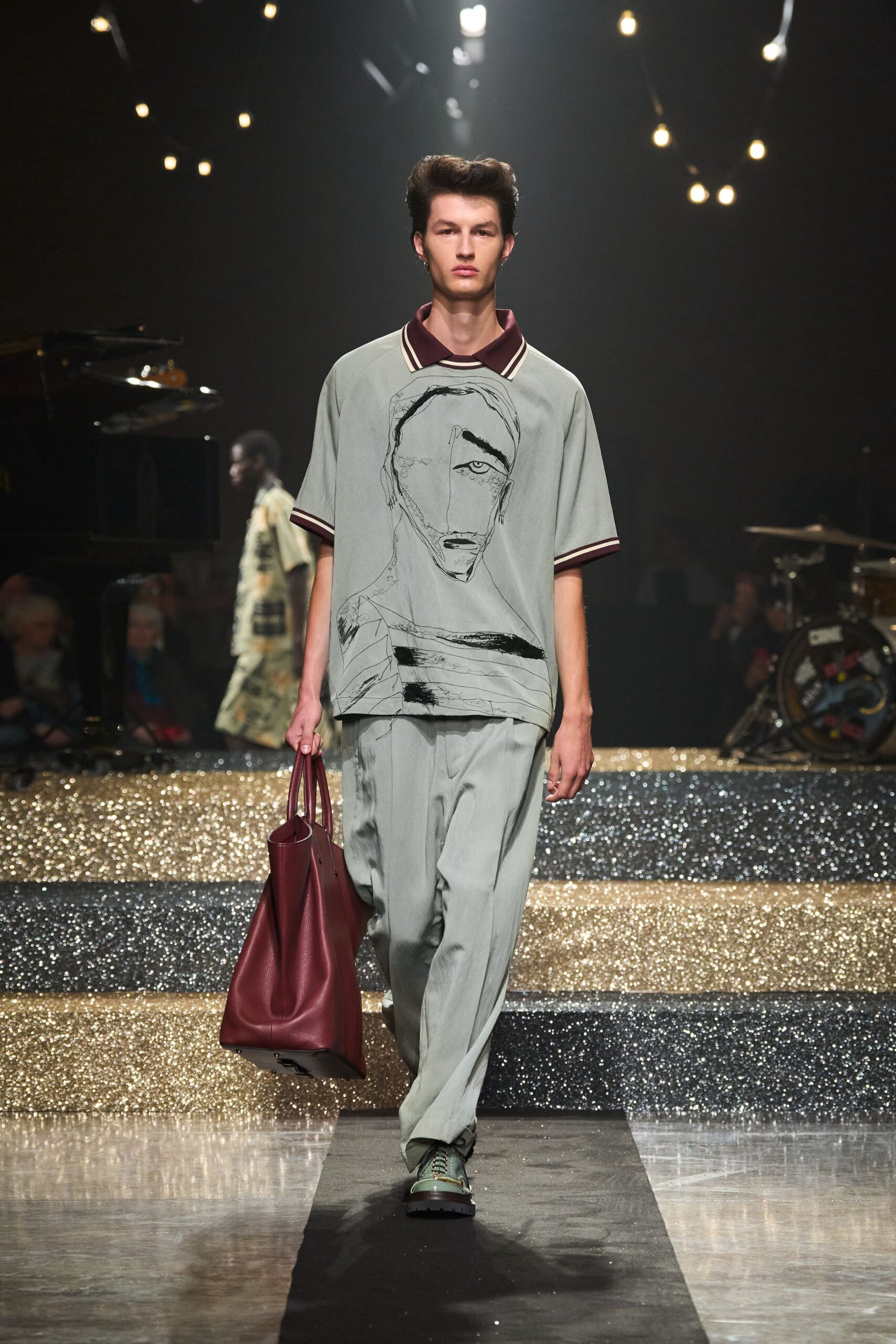 gray printed shirt and pants
