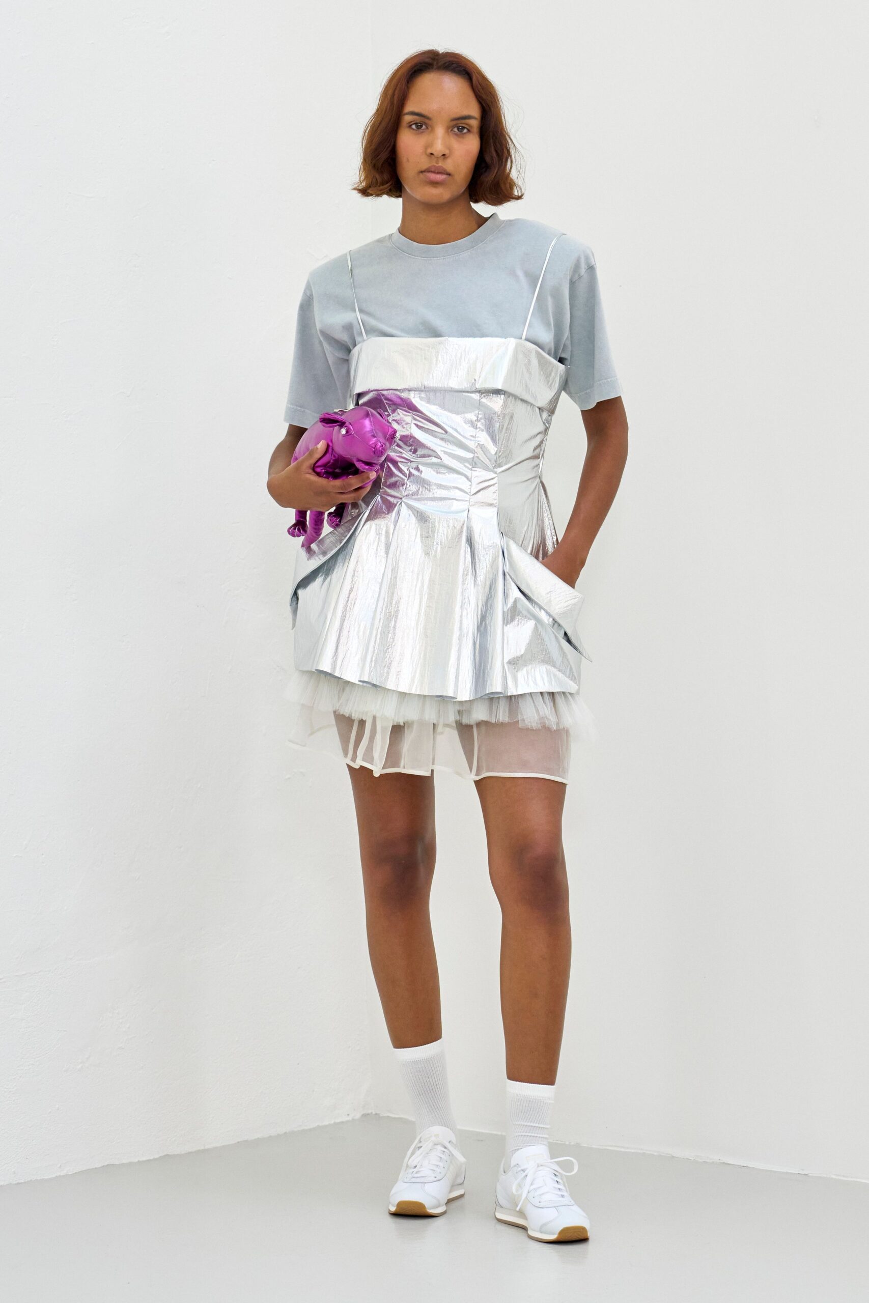 gray cotton short-sleeve collared oversized t-shirt