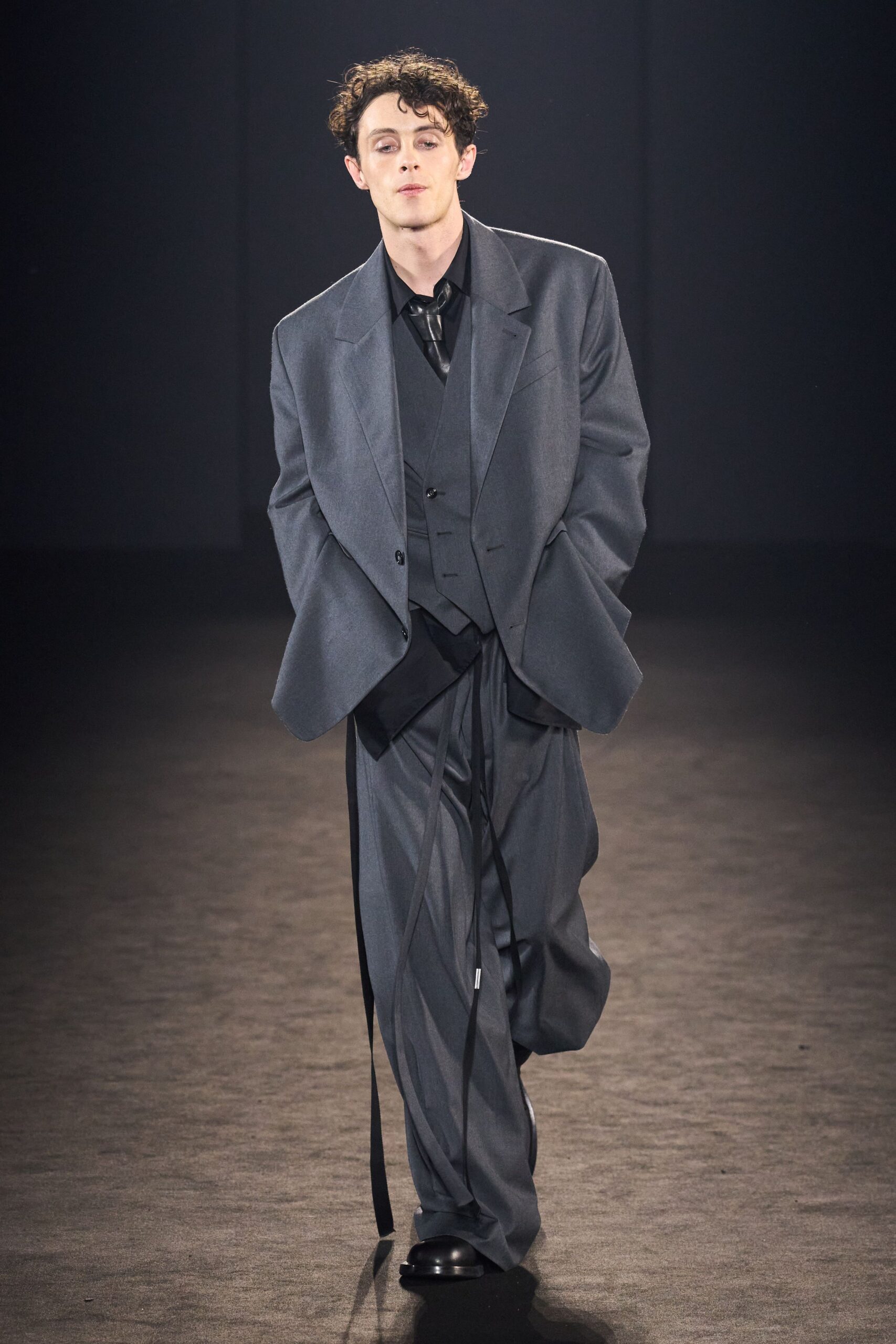 Ann Demeulemeester F/W 24 Look 188
