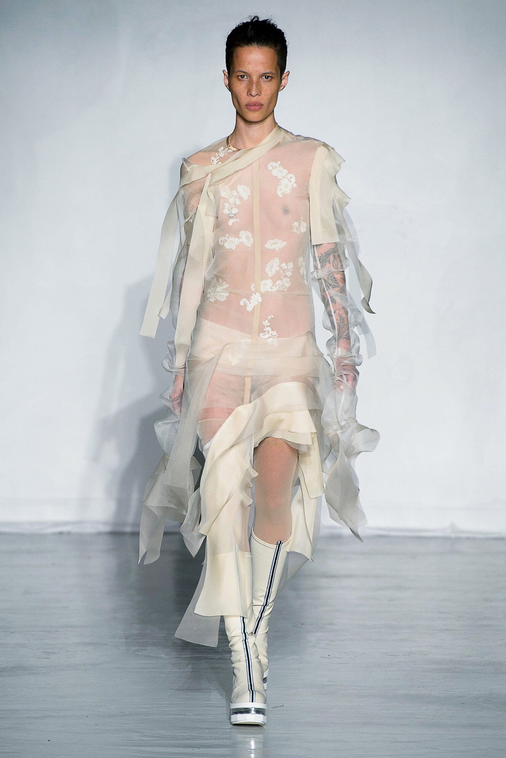 Anne Sofie Madsen S/S 16 Look 189