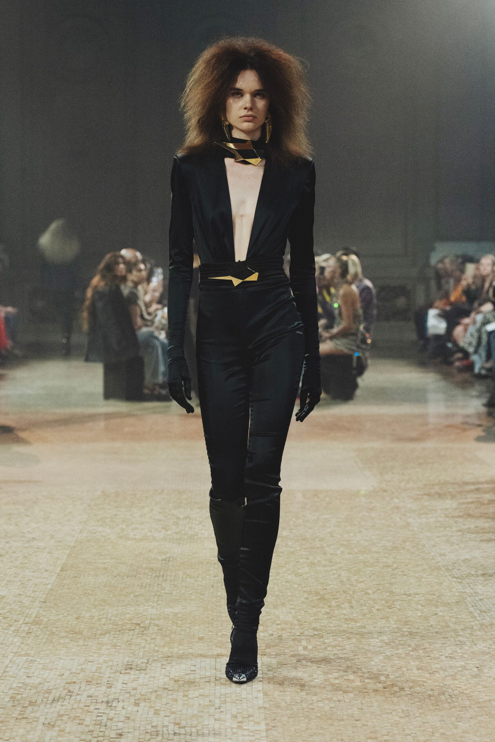 Area F/W 23 Couture Look 317