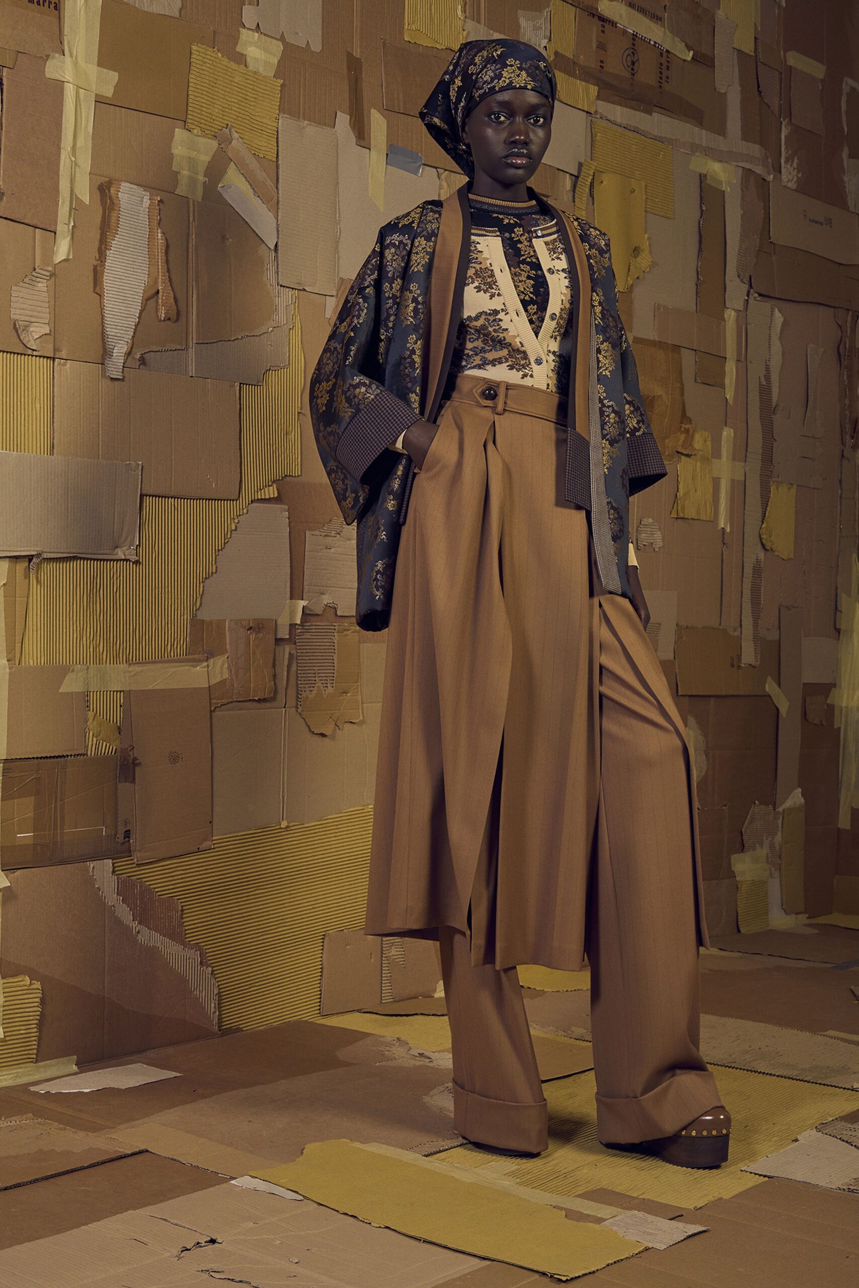 black silk long-sleeve relaxed embroidered jacket
