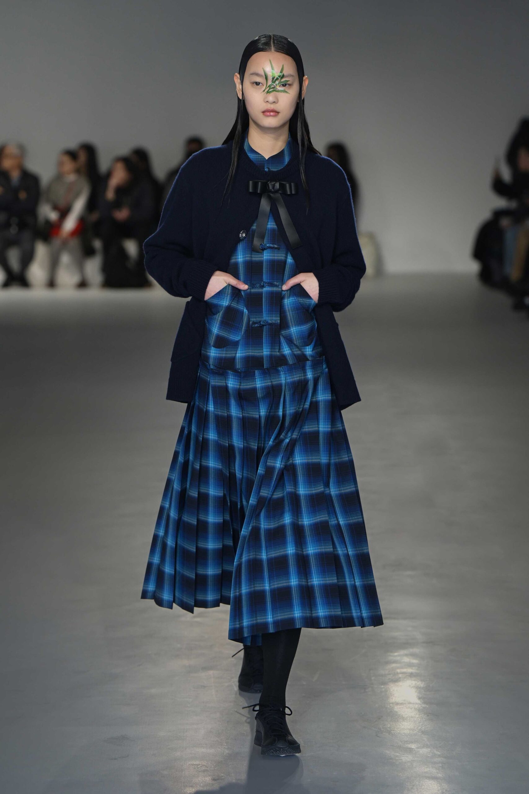 blue cotton sleeveless v-neck fitted checked pleated dress
