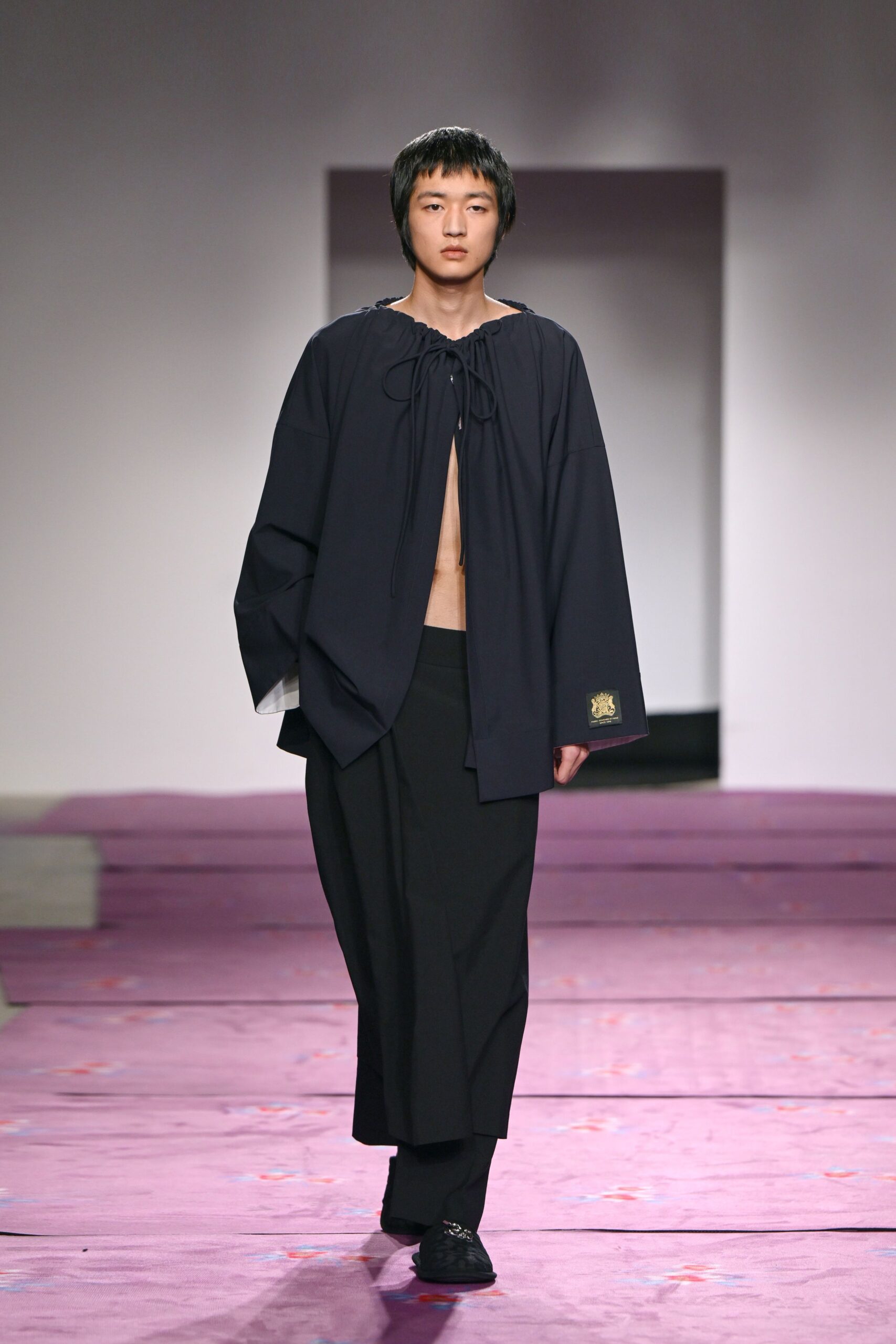 black cotton long-sleeve collared relaxed draped top