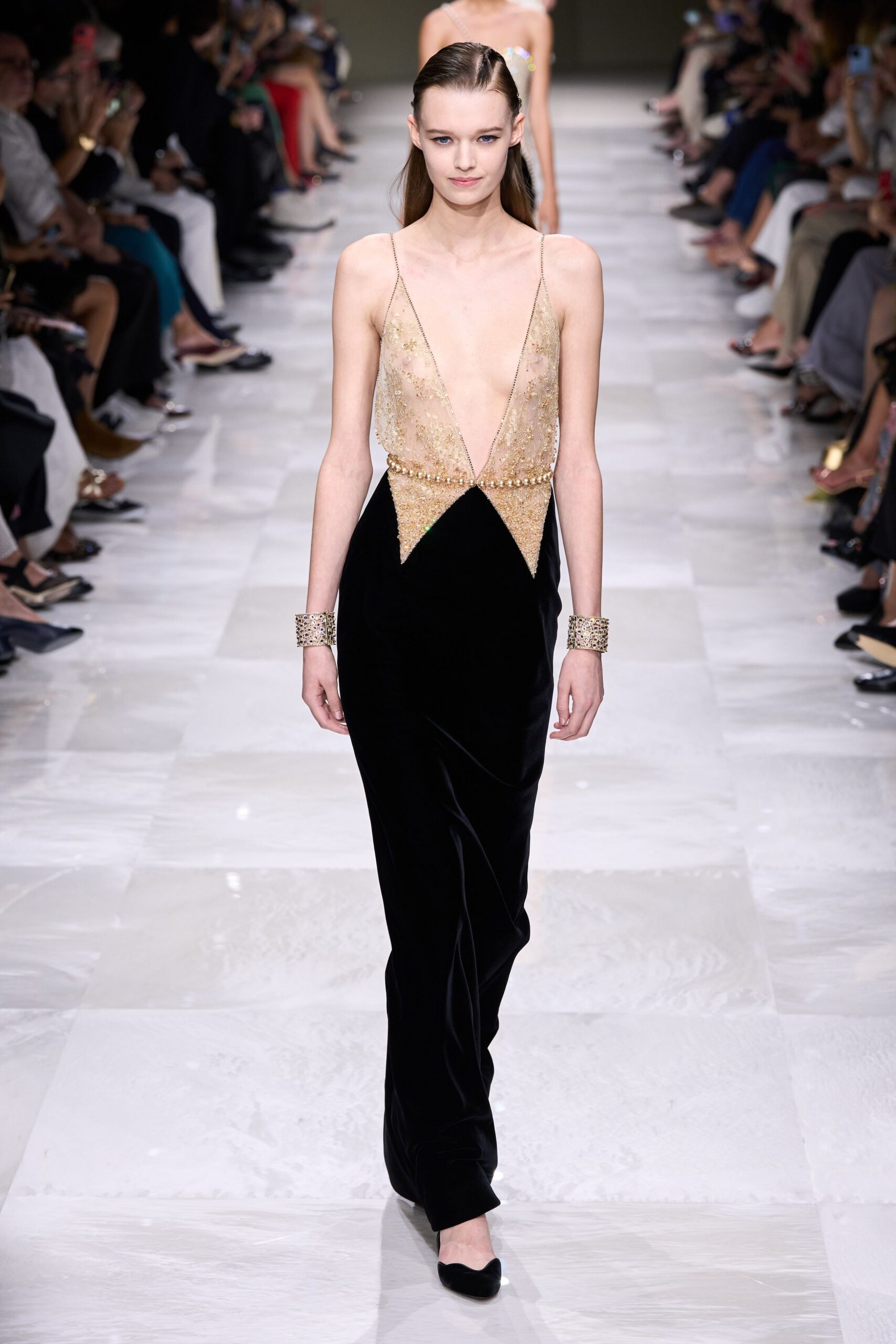 Armani Privé F/W 24 Couture Look 181