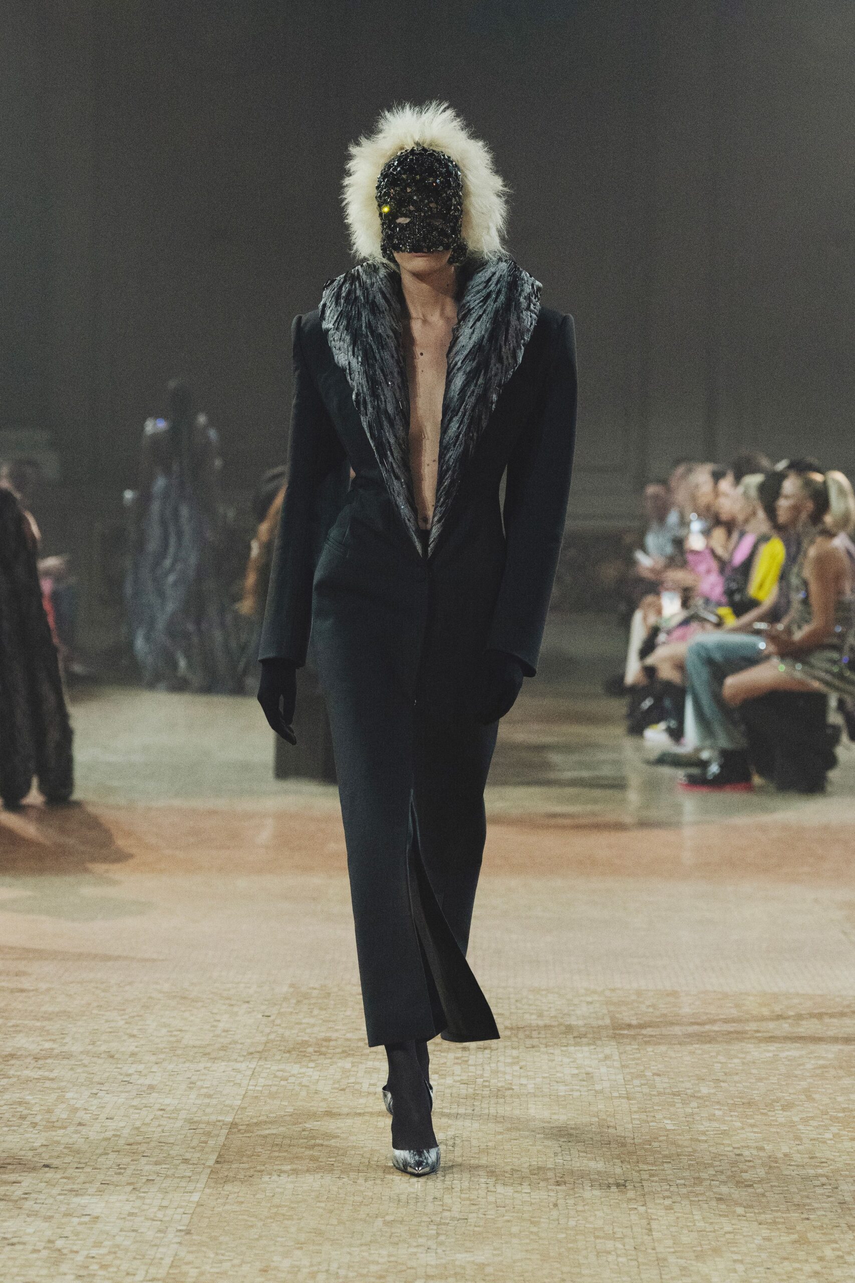 Area F/W 23 Couture Look 381