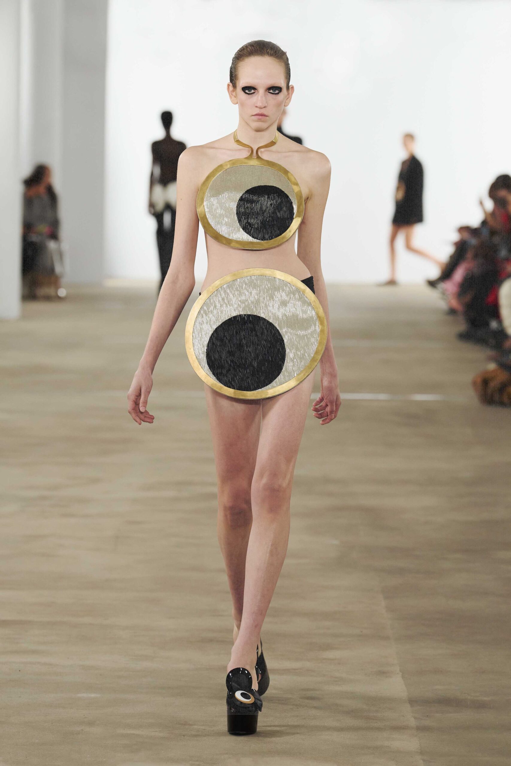 Area S/S 24 Look 449