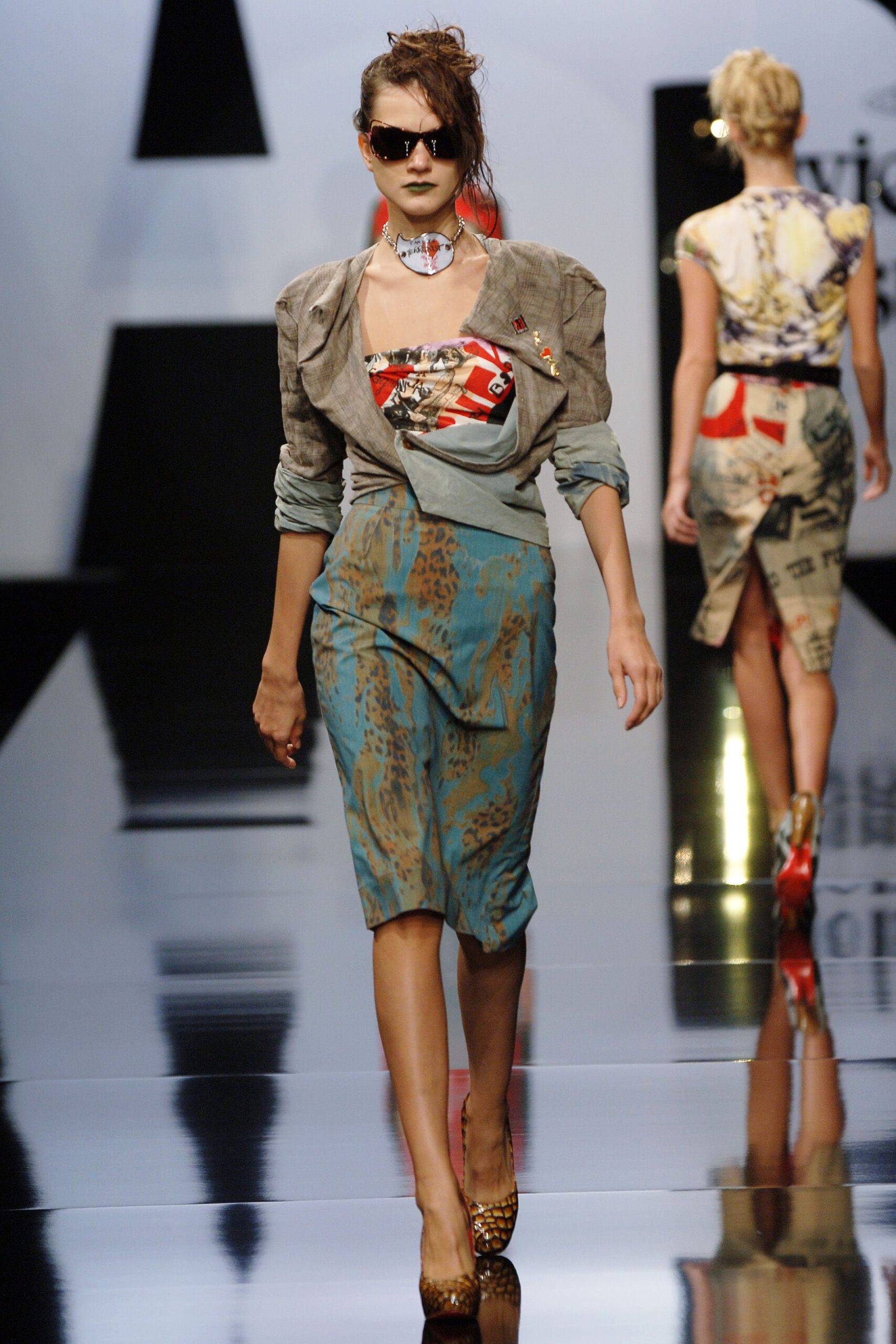 Andreas Kronthaler for Vivienne Westwood S/S 06 Look 26