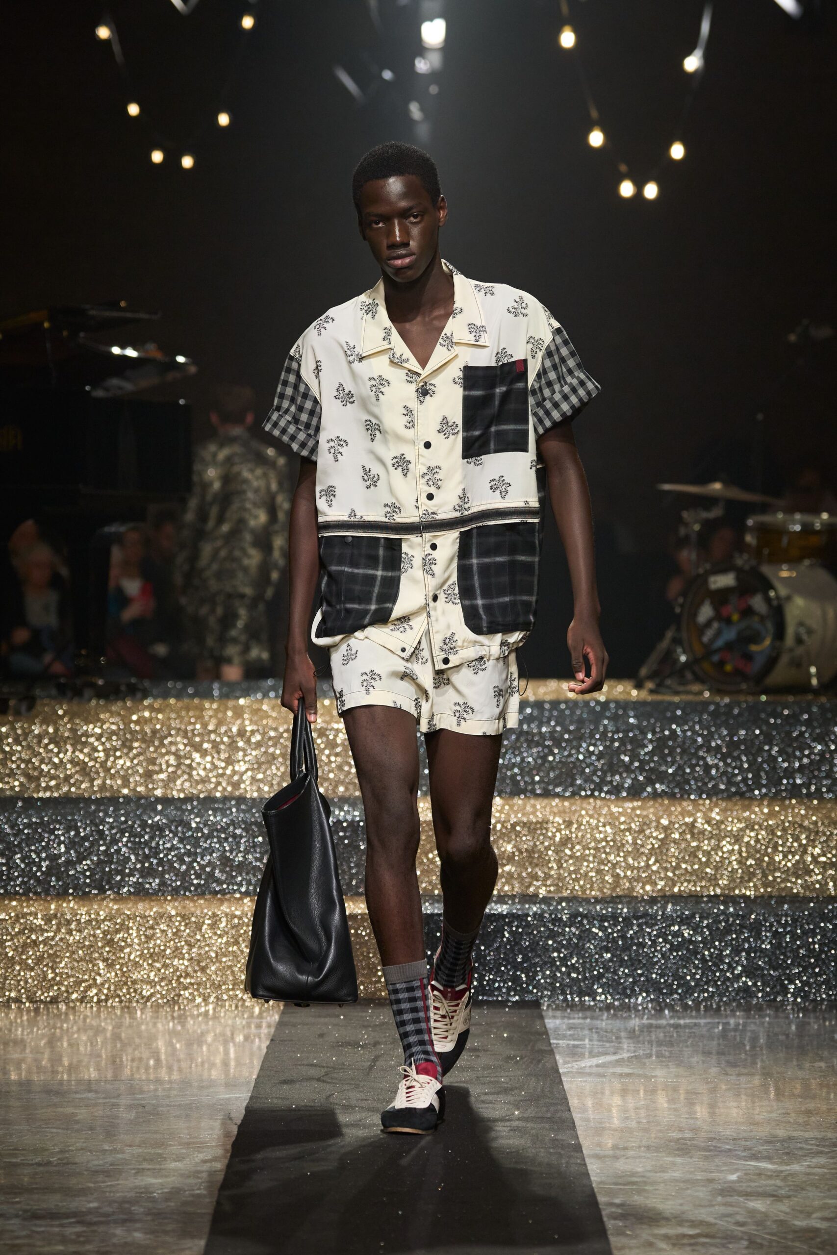 printed shirt and shorts outfit