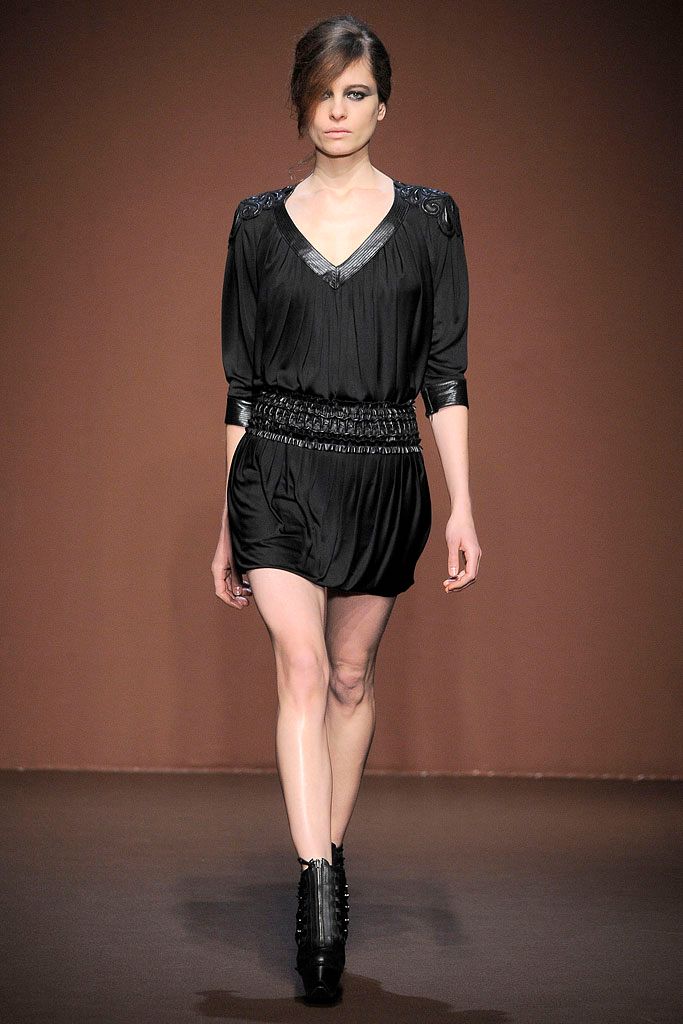 Andrew Gn F/W 10 Look 60