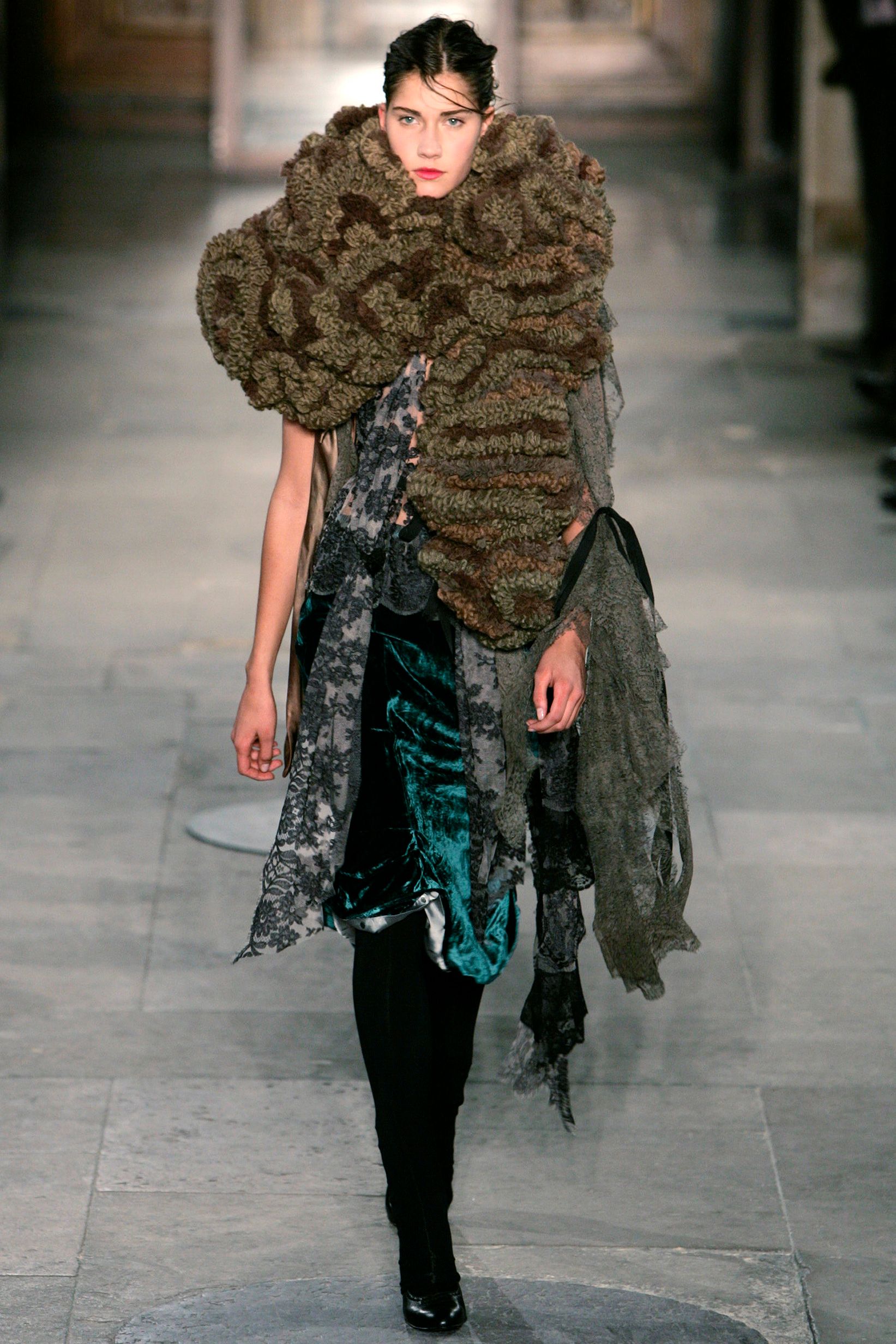 Anne Valérie Hash S/S 05 Couture Look 219